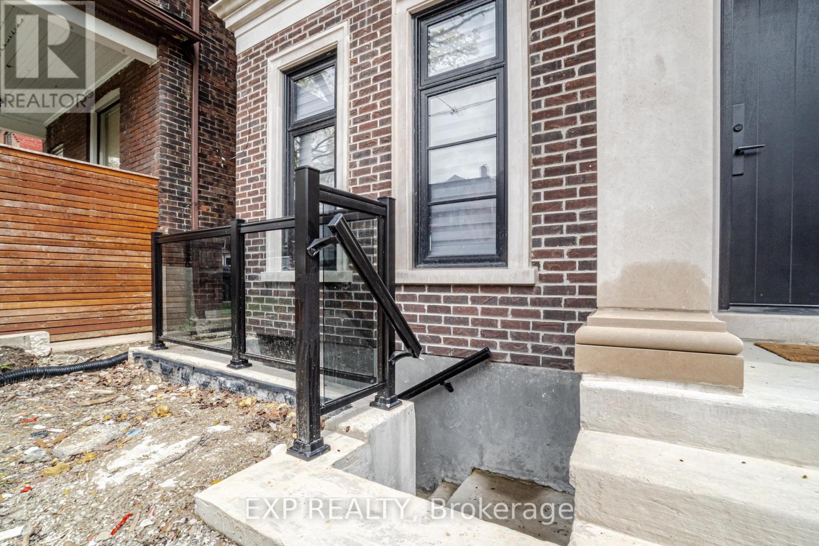 BASMT - 581 CRAWFORD STREET