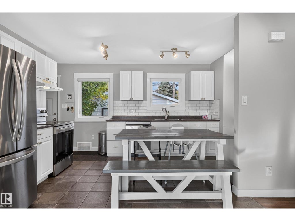9612 163 ST NW, EDMONTON, AB T5P 3M8 - Image 4154801639.jpeg?d=l