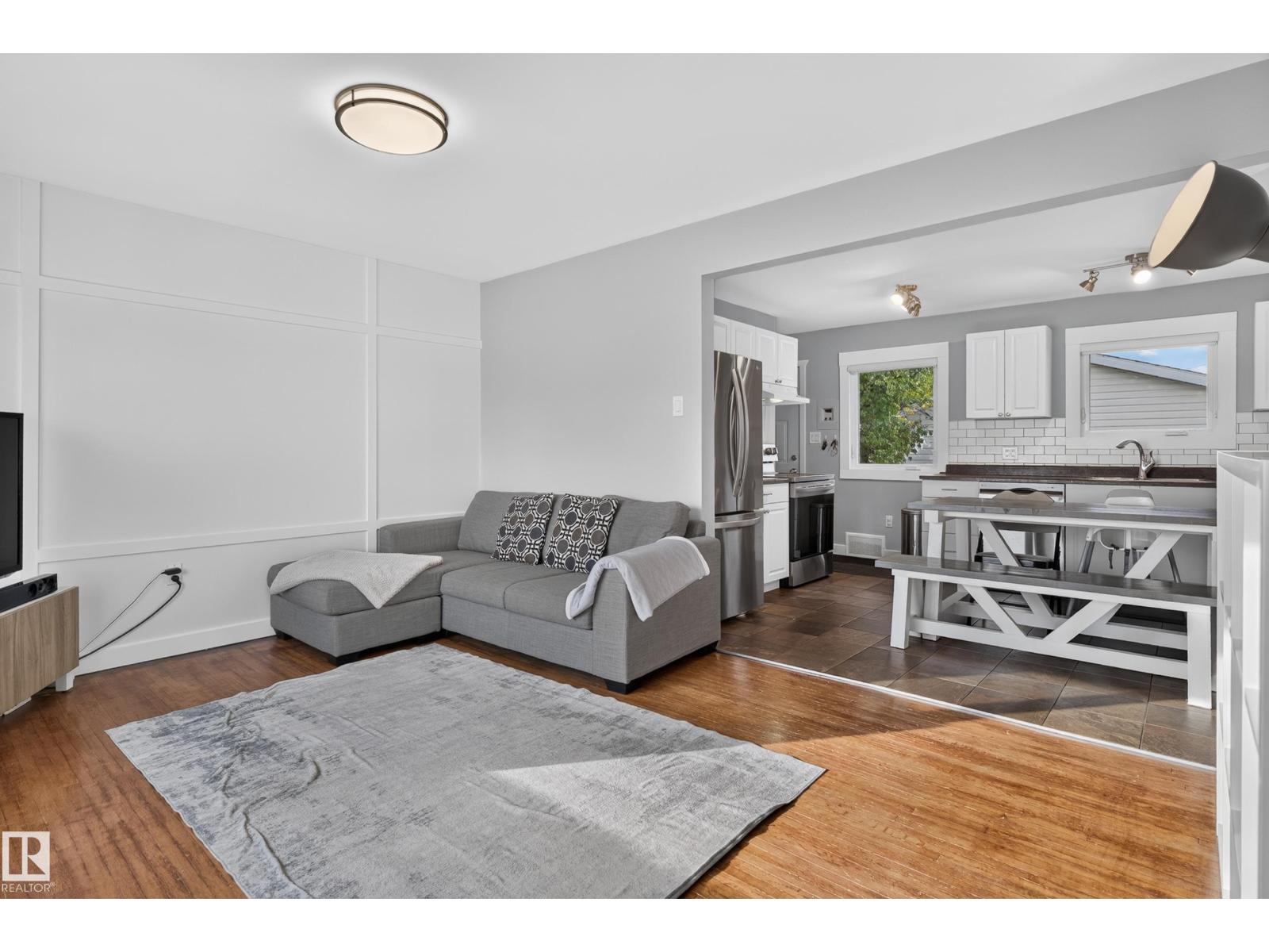 9612 163 ST NW