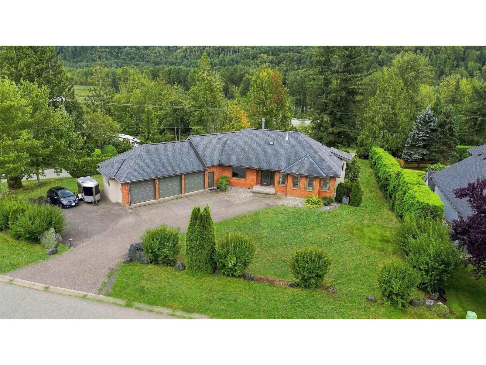 4320 ESTATE DRIVE, Chilliwack River Valley