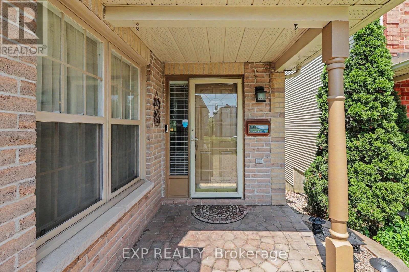 1683 DES PERDRIX CRESCENT