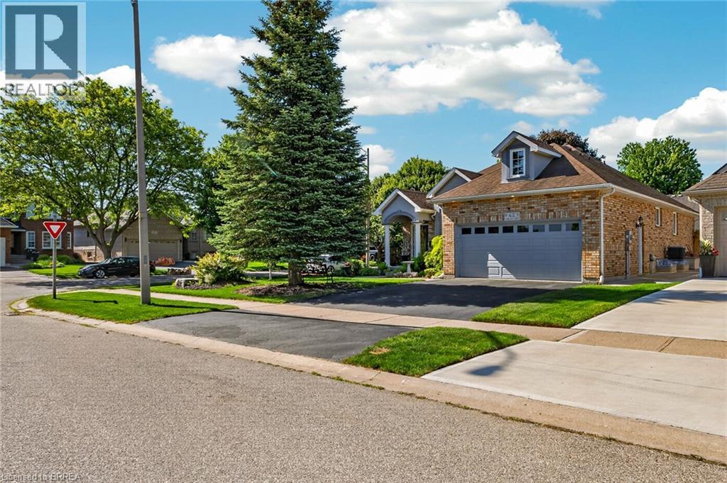 62 VARLEY Crescent