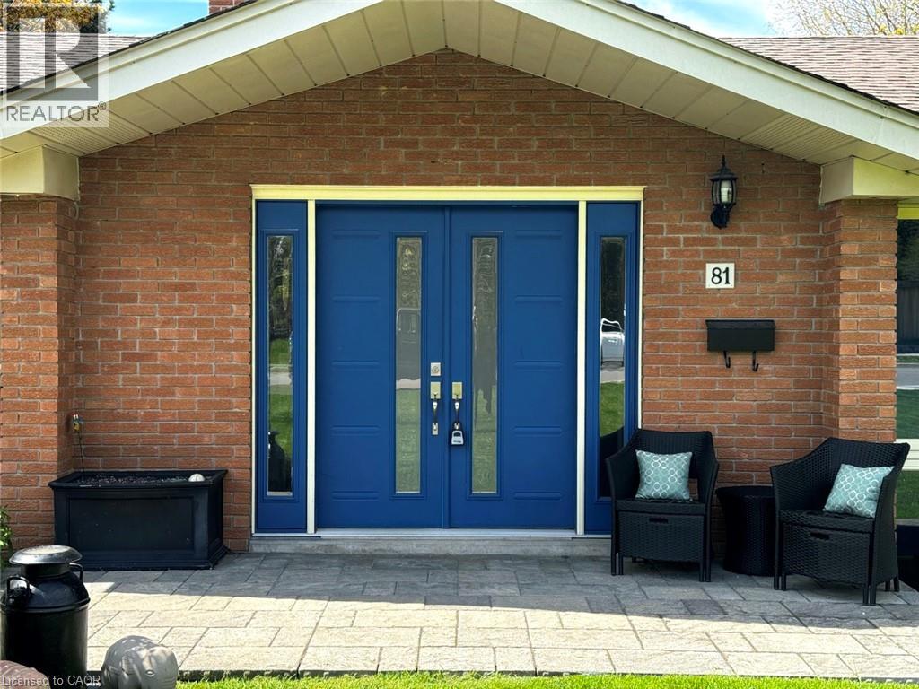 81 THOMSON Drive