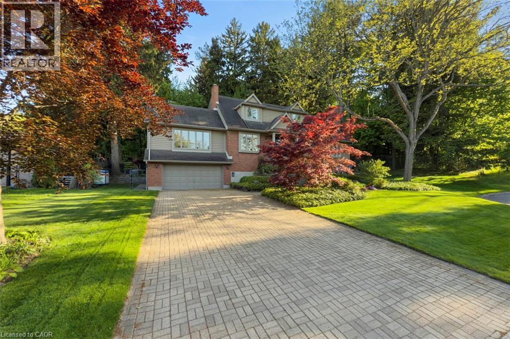 18 STONEGATE Drive