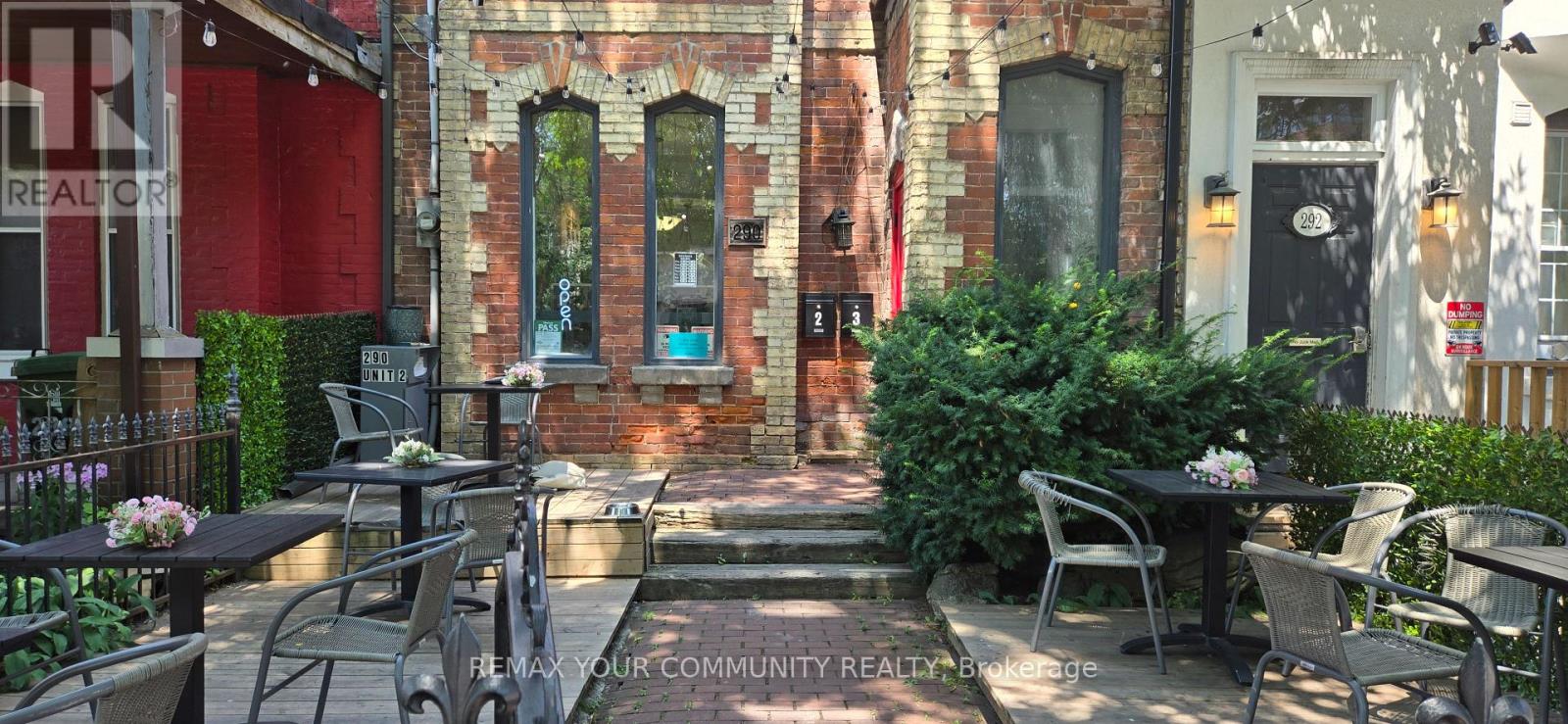 290 GERRARD STREET E