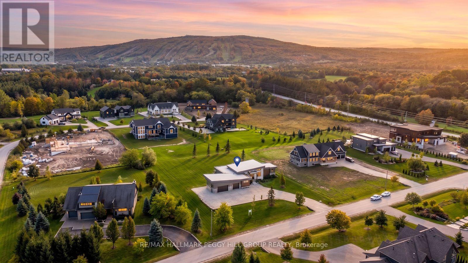 7 MEADOWLARK WAY