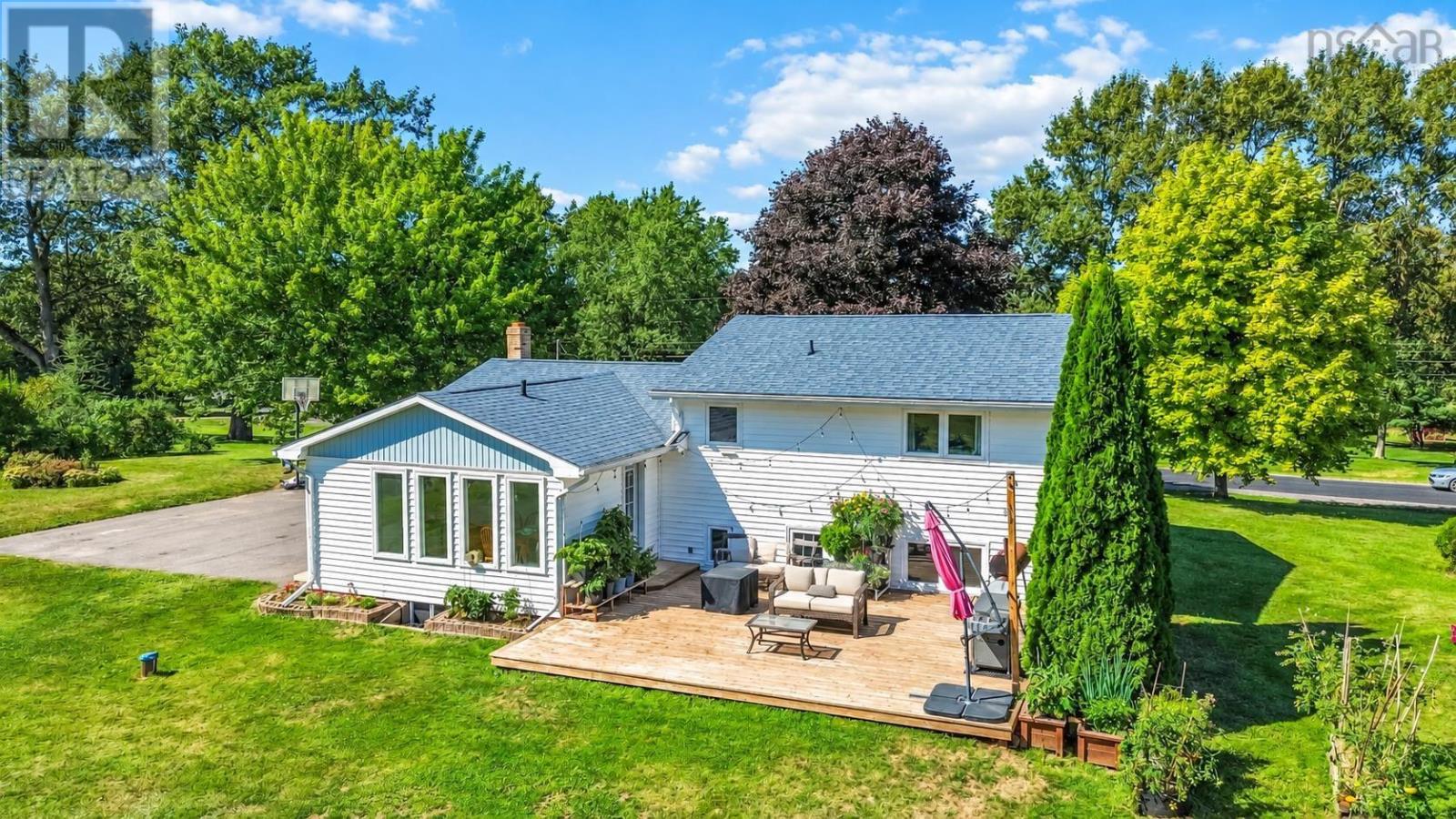 2266 Lakewood Road - Photo 2
