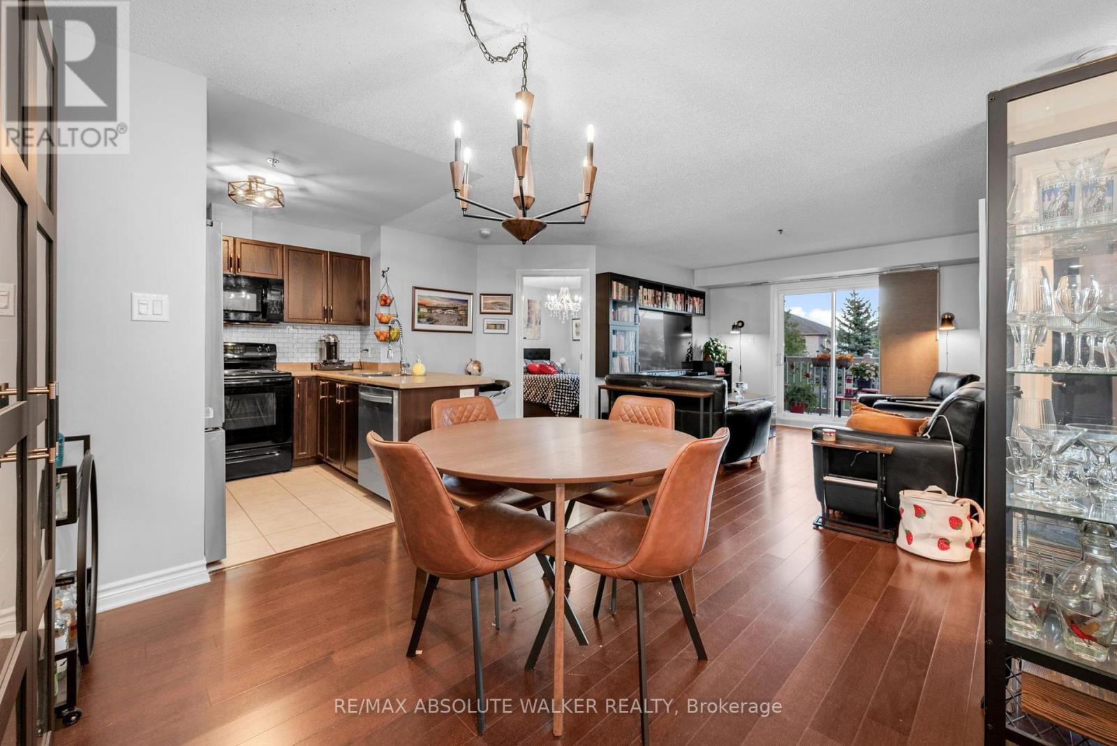 208 - 151 POTTS PRIVATE