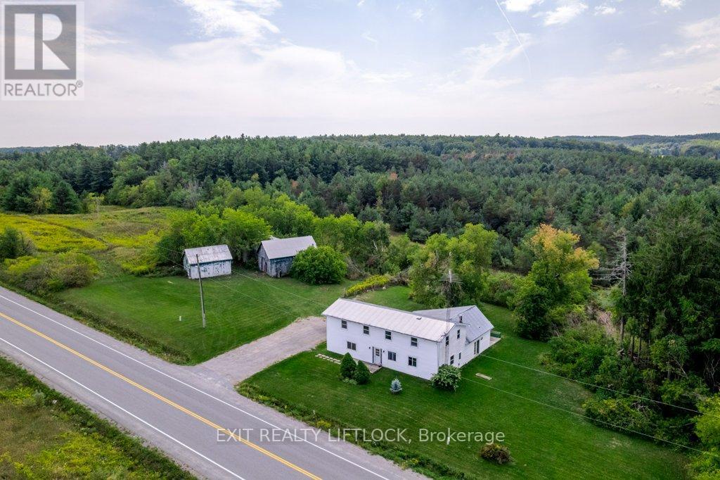 194 COUNTY RD 10 - Photo 1
