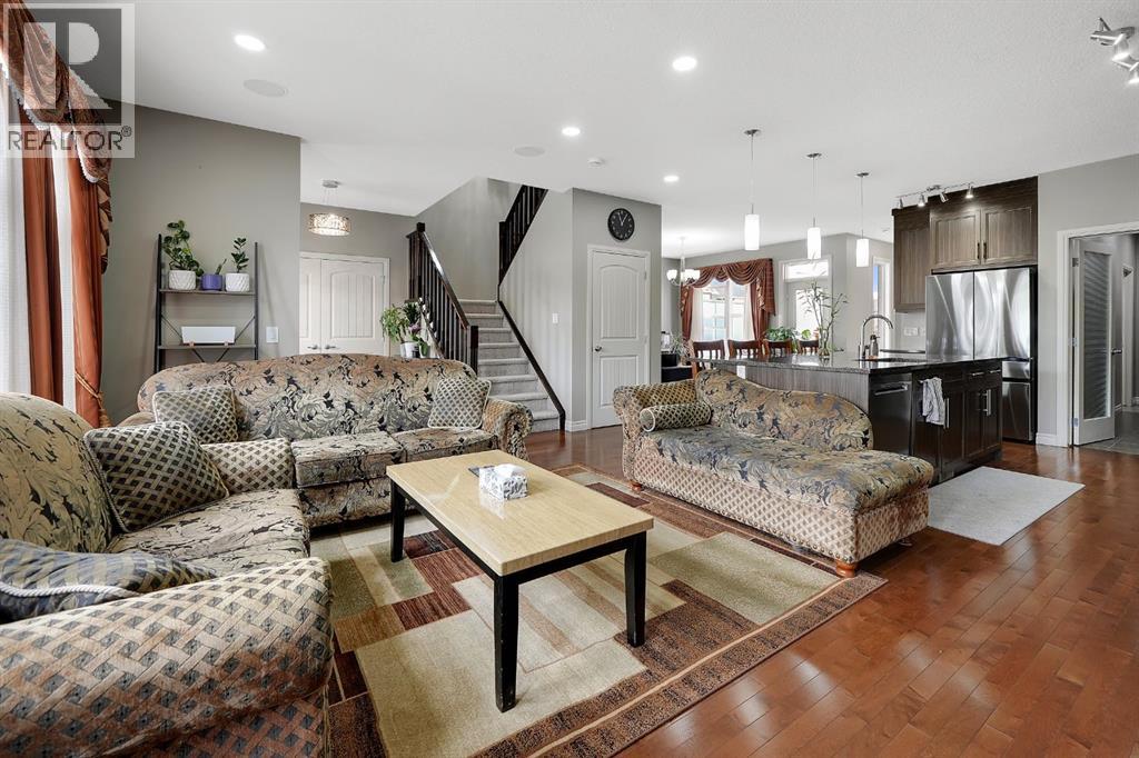 25 Redstone Path NE