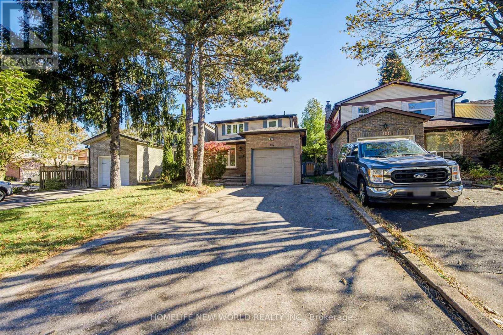 102 MADSEN CRESCENT