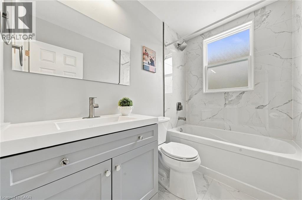 294 EAST 28TH Street