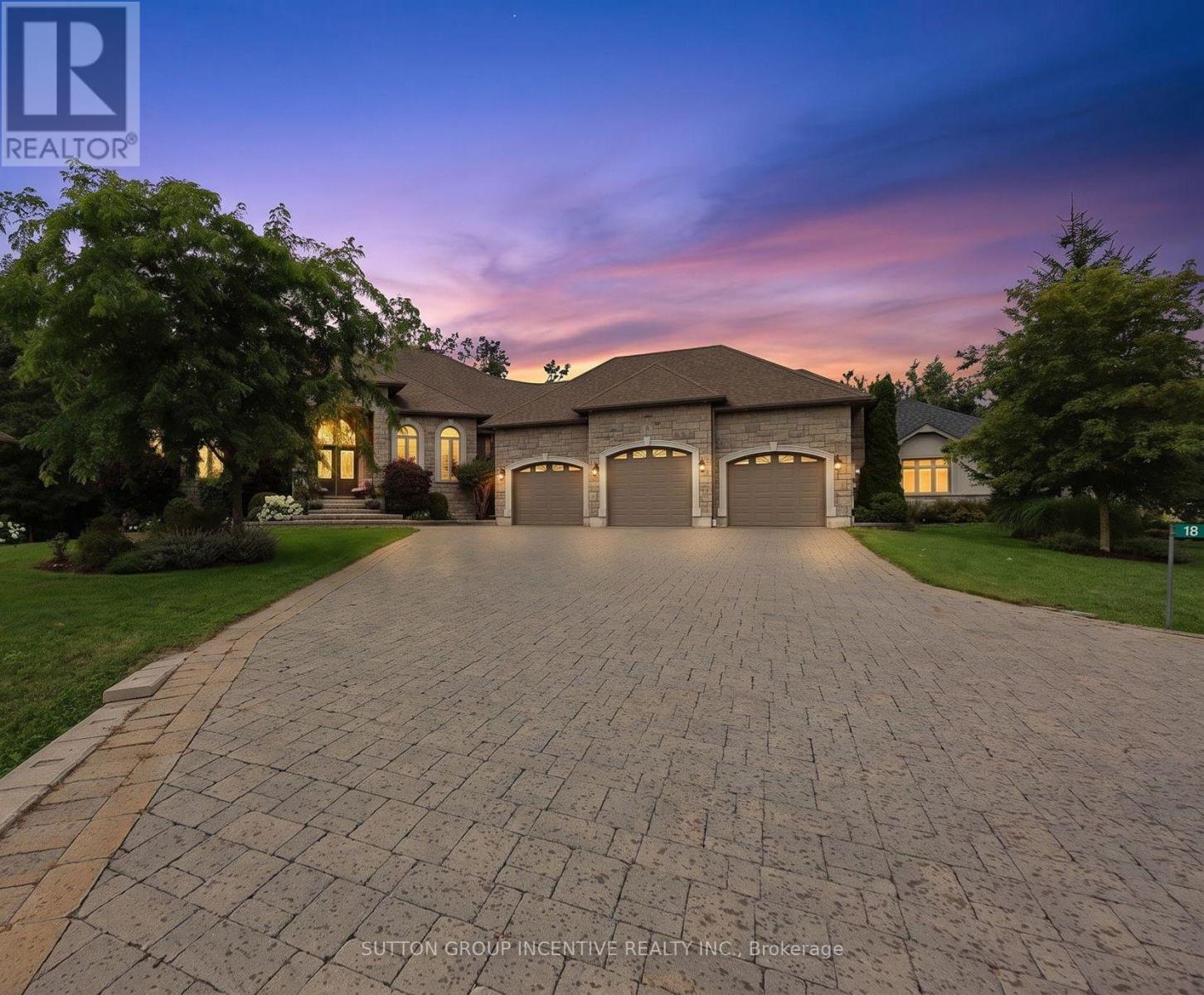 18 LLOYD COOK DRIVE W