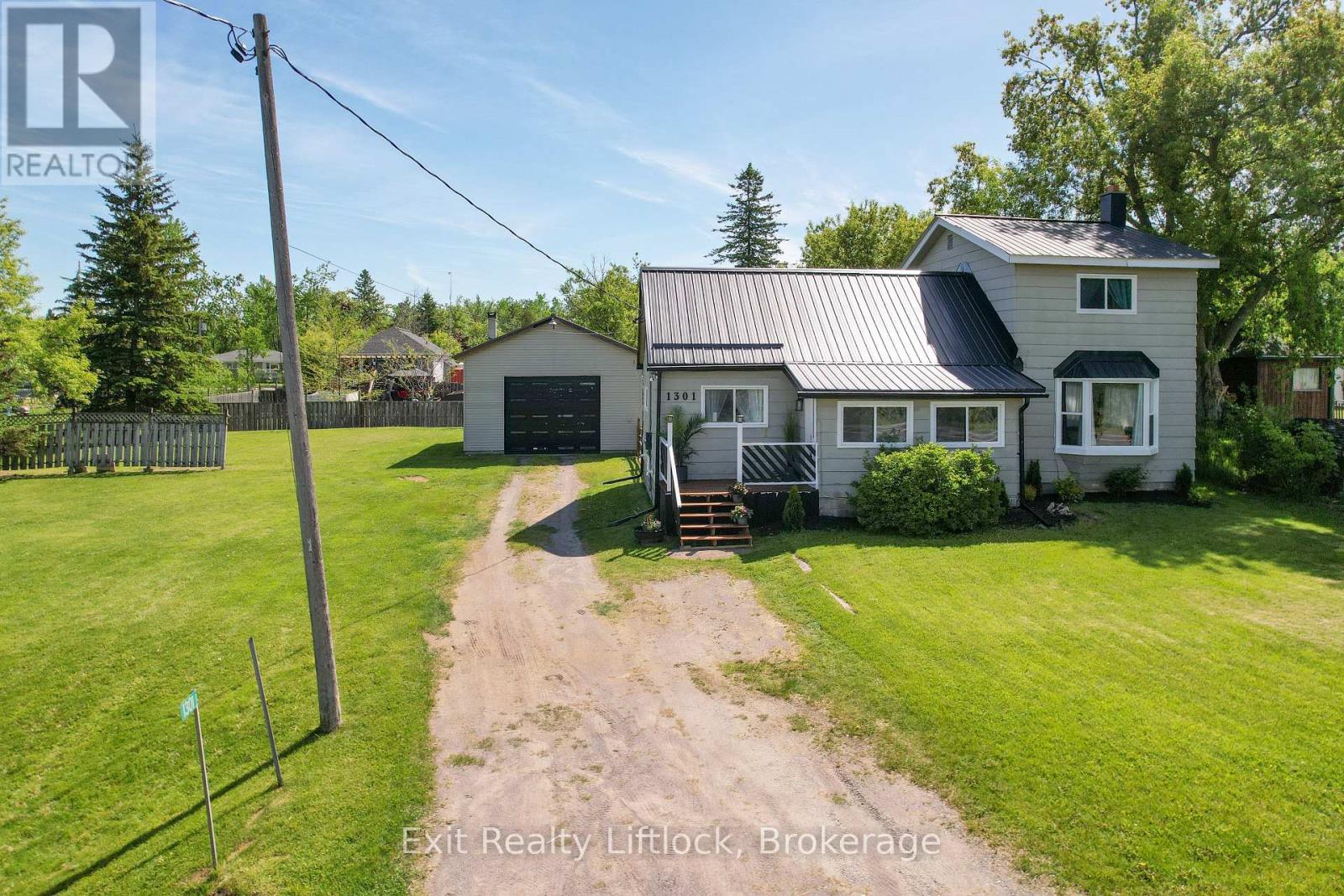 1301 COUNTY RD 28 - Photo 2