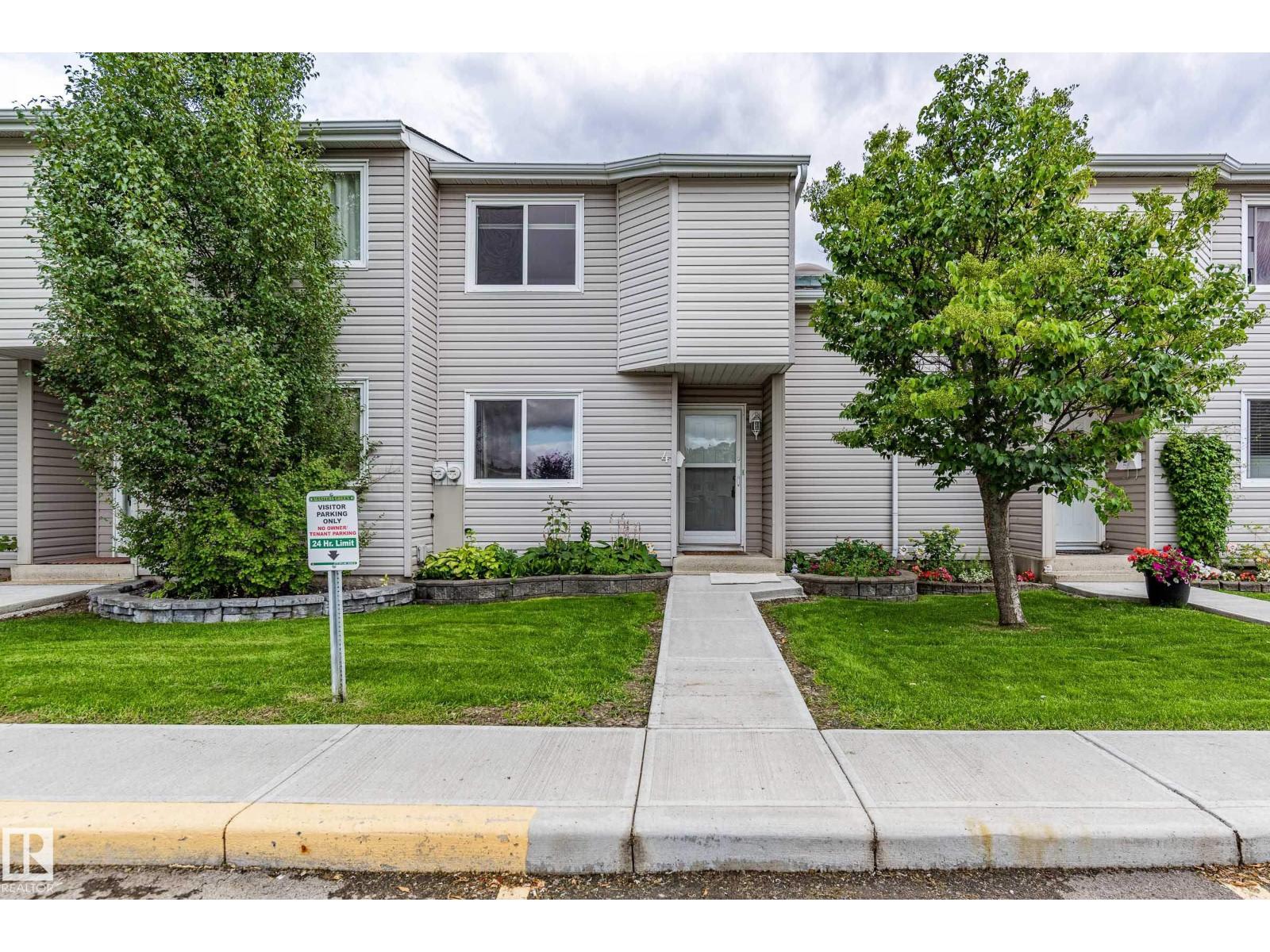 #4 3221 119 ST NW