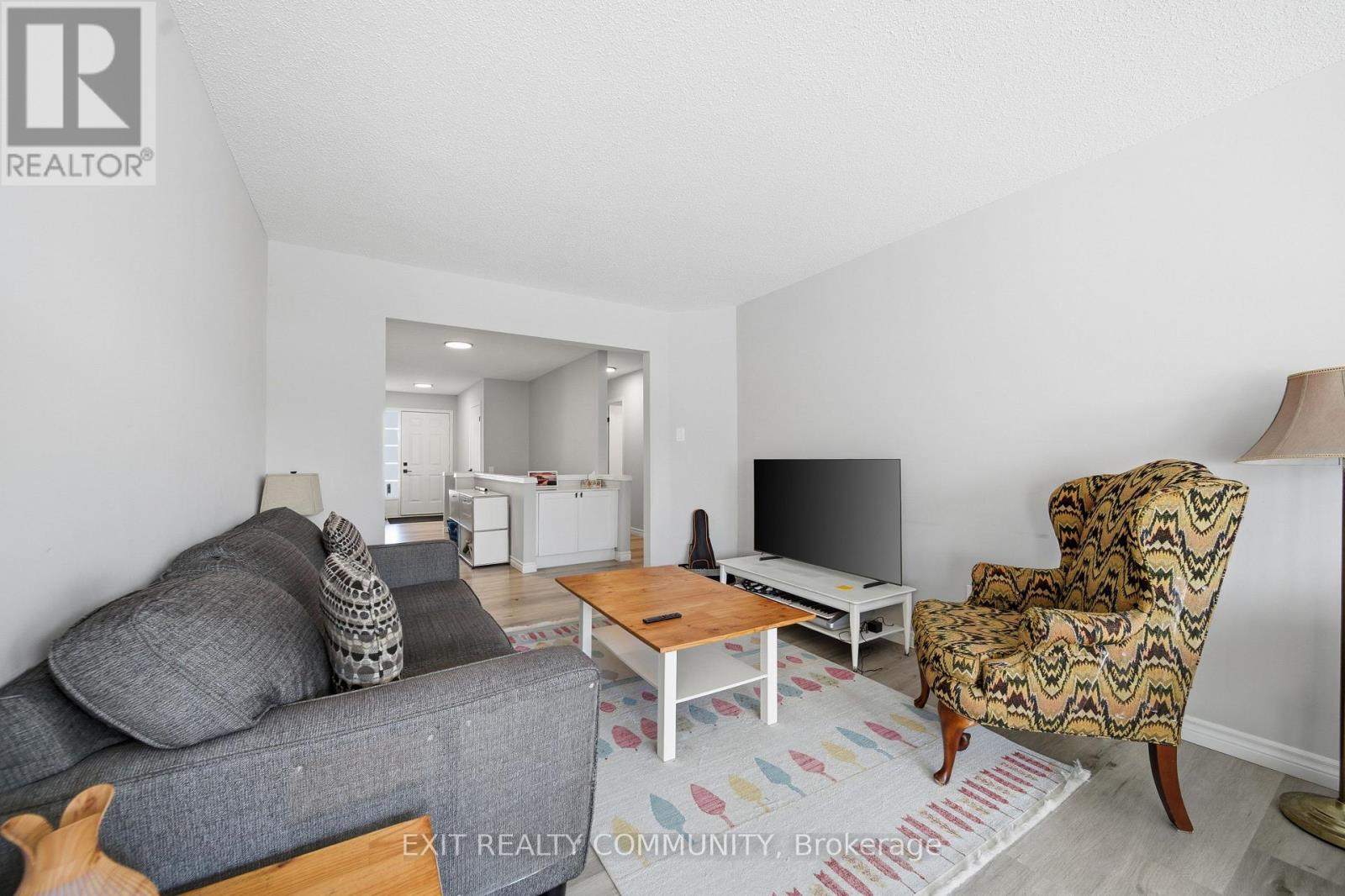 15 - 601 GRENFELL DRIVE - Photo 4