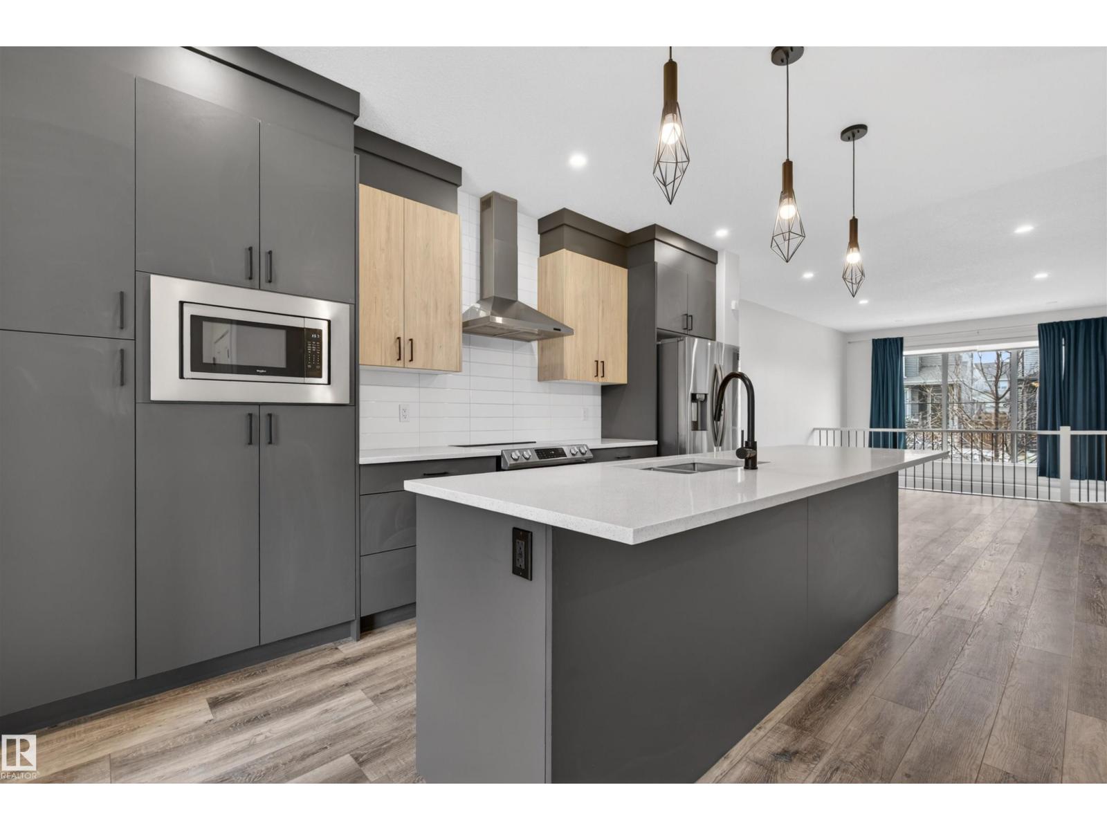 2937 COUGHLAN GR SW