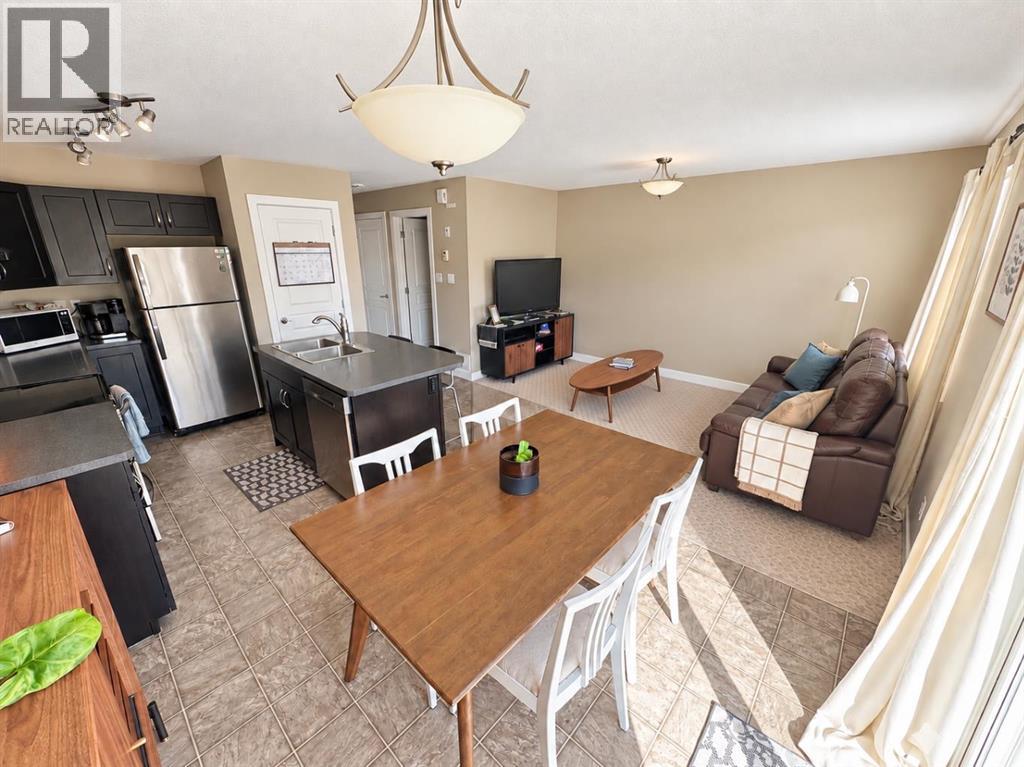 8, 205 Silkstone Road W