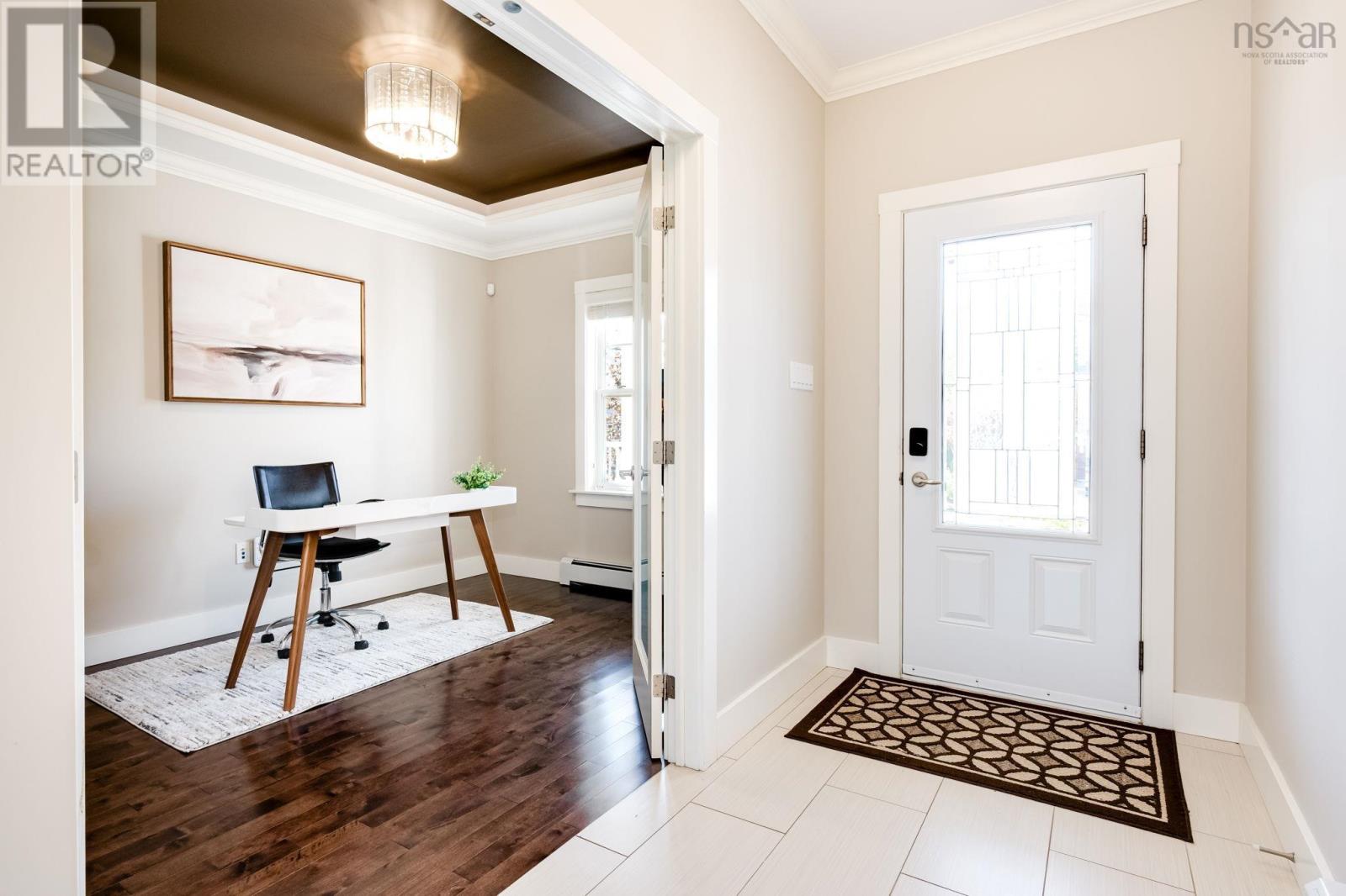 32 Hollyhock Way