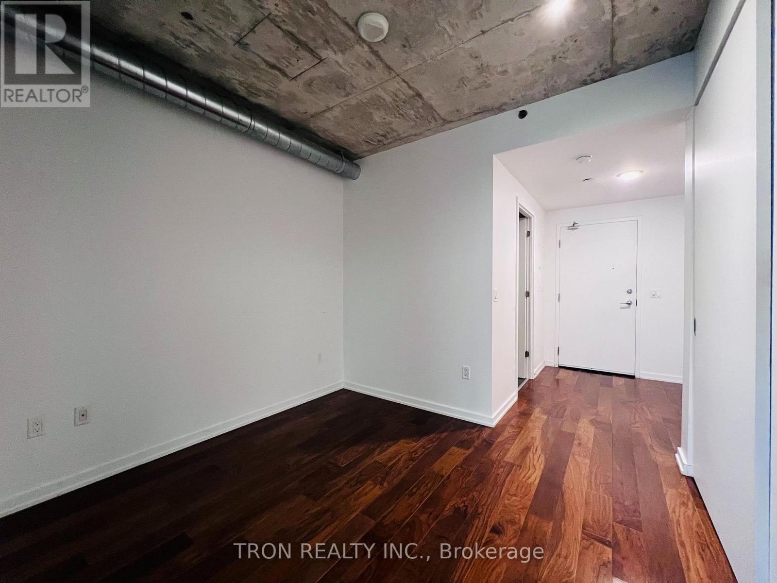 526 - 47 LOWER RIVER STREET