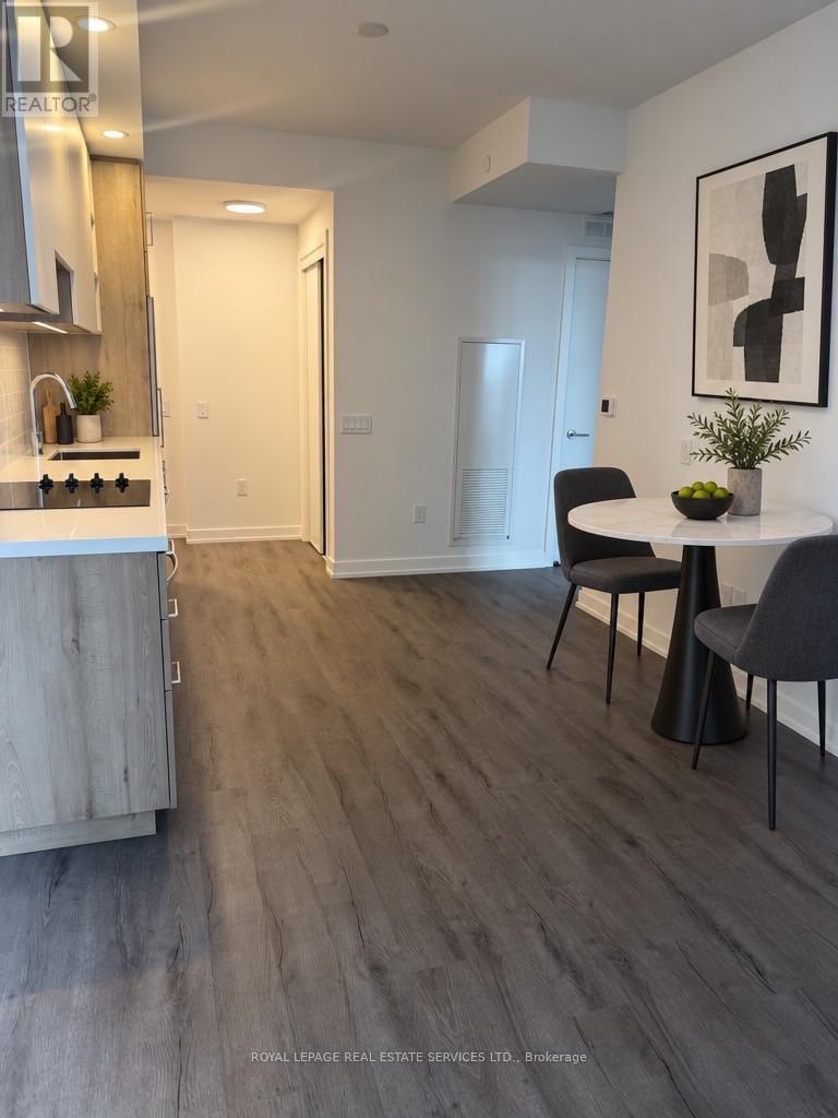 1307 - 5 MEADOWVALE ROAD