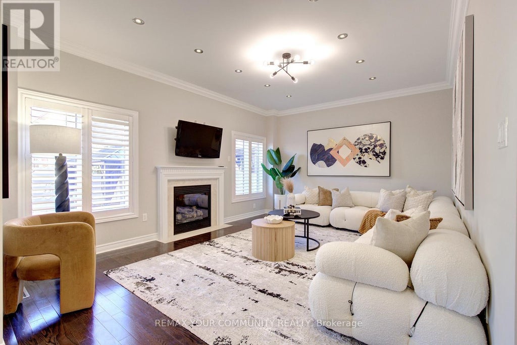 108 GOLDEN FOREST ROAD, VAUGHAN (PATTERSON), ON L6A 0S6 - Image 400615288.jpeg?d=l