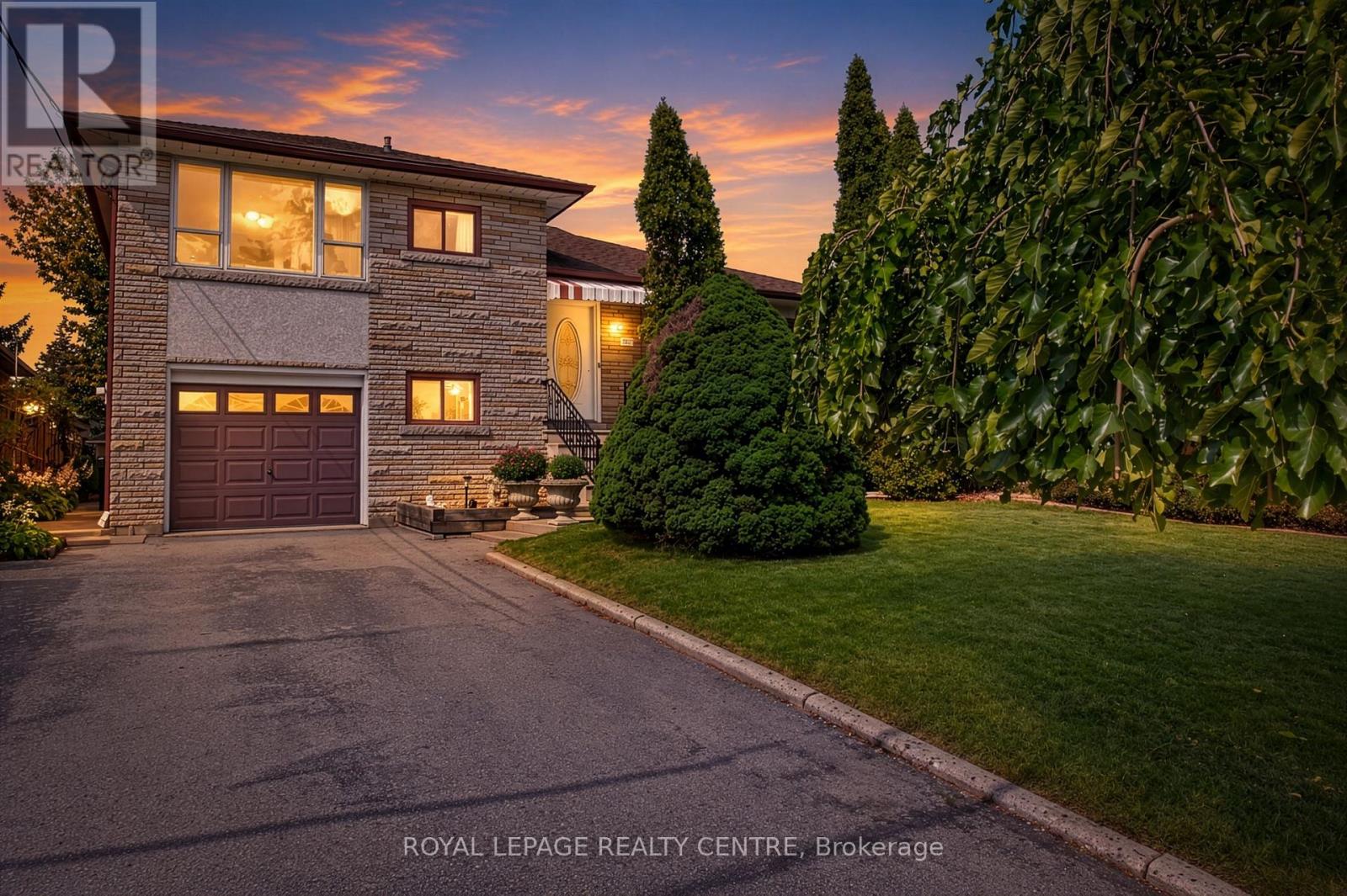 22 EUPHRASIA DRIVE