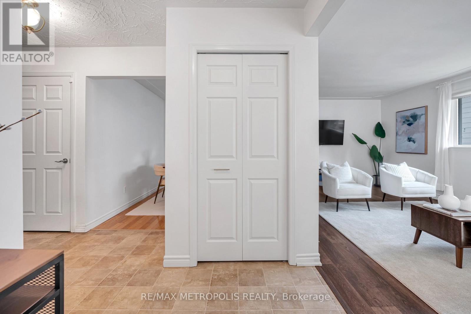 598 BLACK OAK CRESCENT
