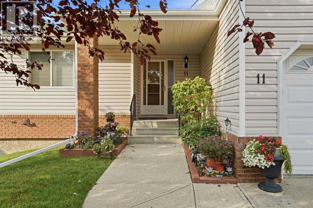11 Macewan Park Heights NW