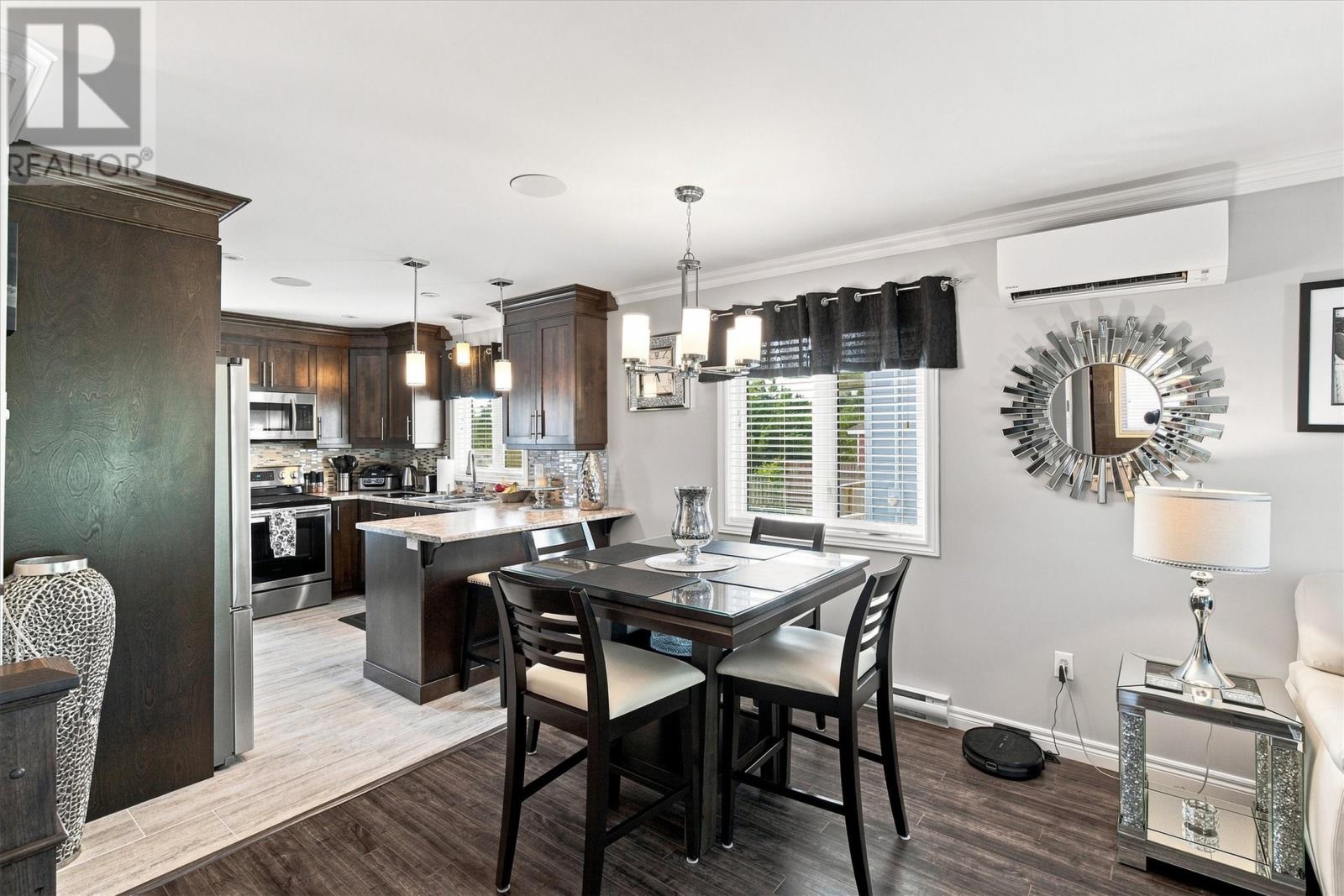 7 Brant Drive