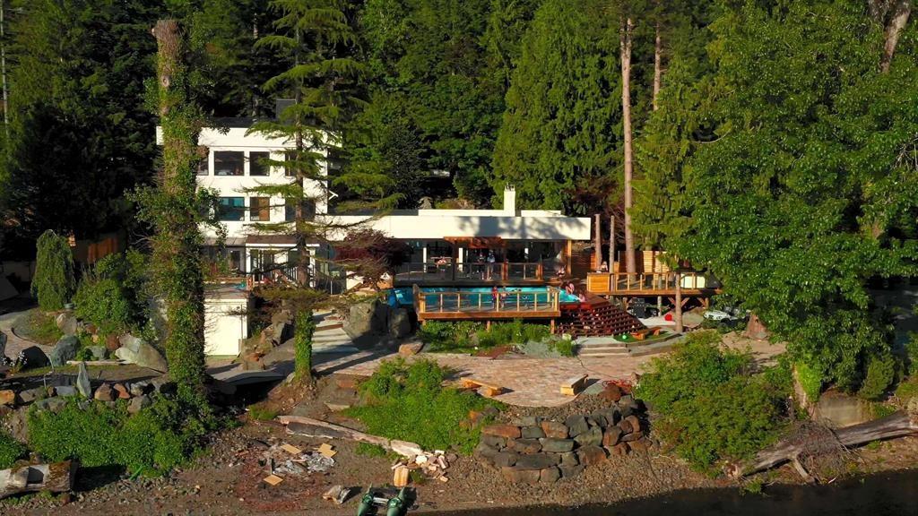 6507 ROCKWELL DRIVE, Harrison Lake
