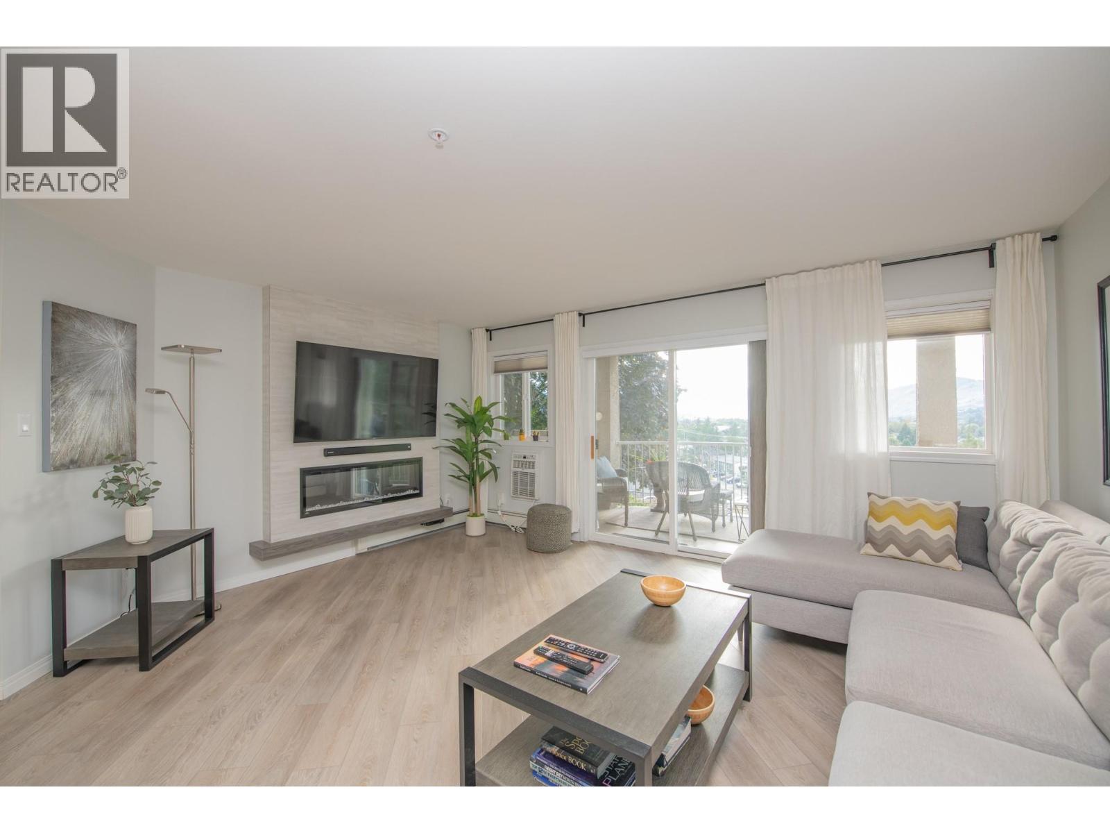 4900 Okanagan Avenue Unit# 215