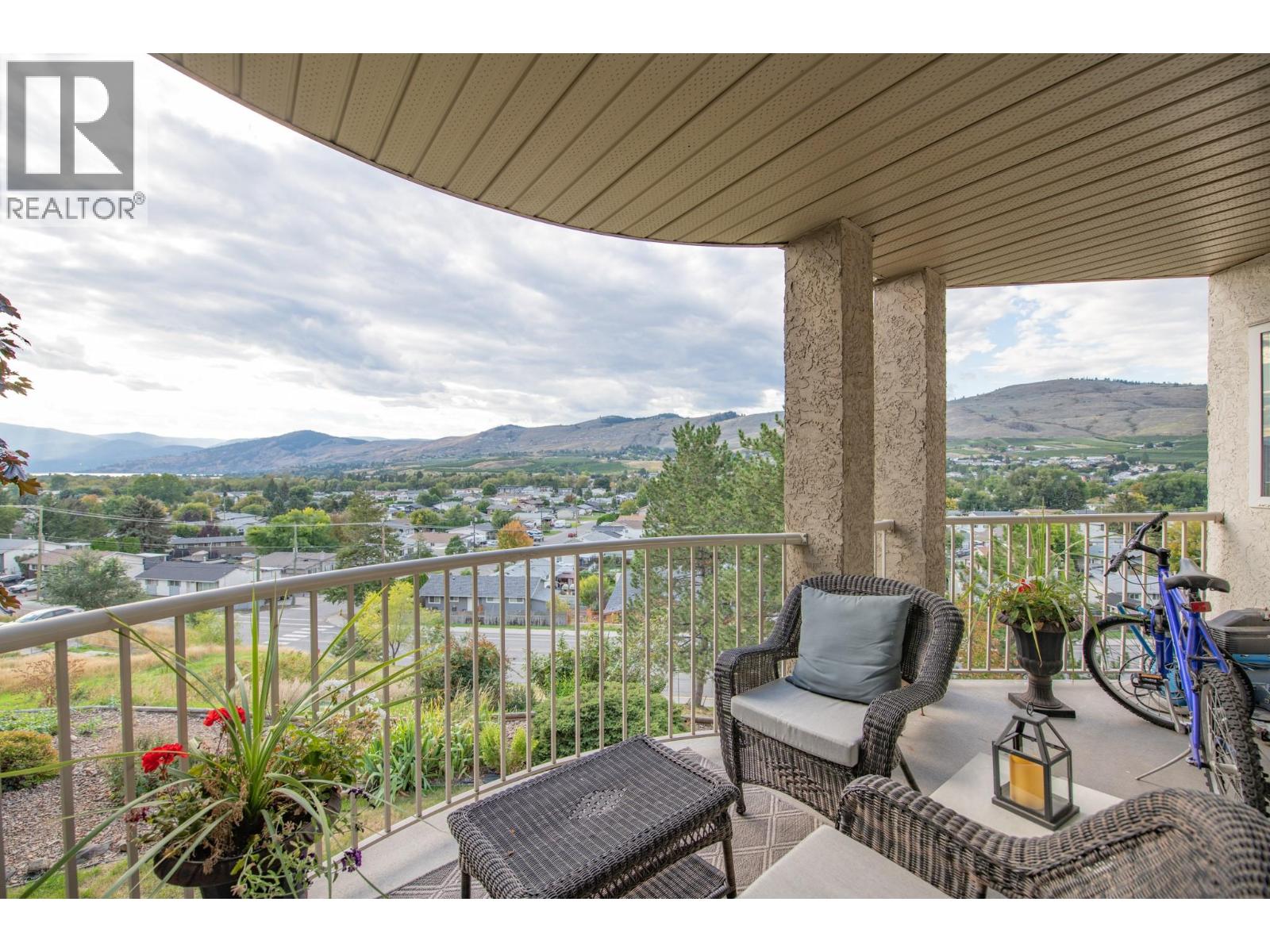 4900 Okanagan Avenue Unit# 215