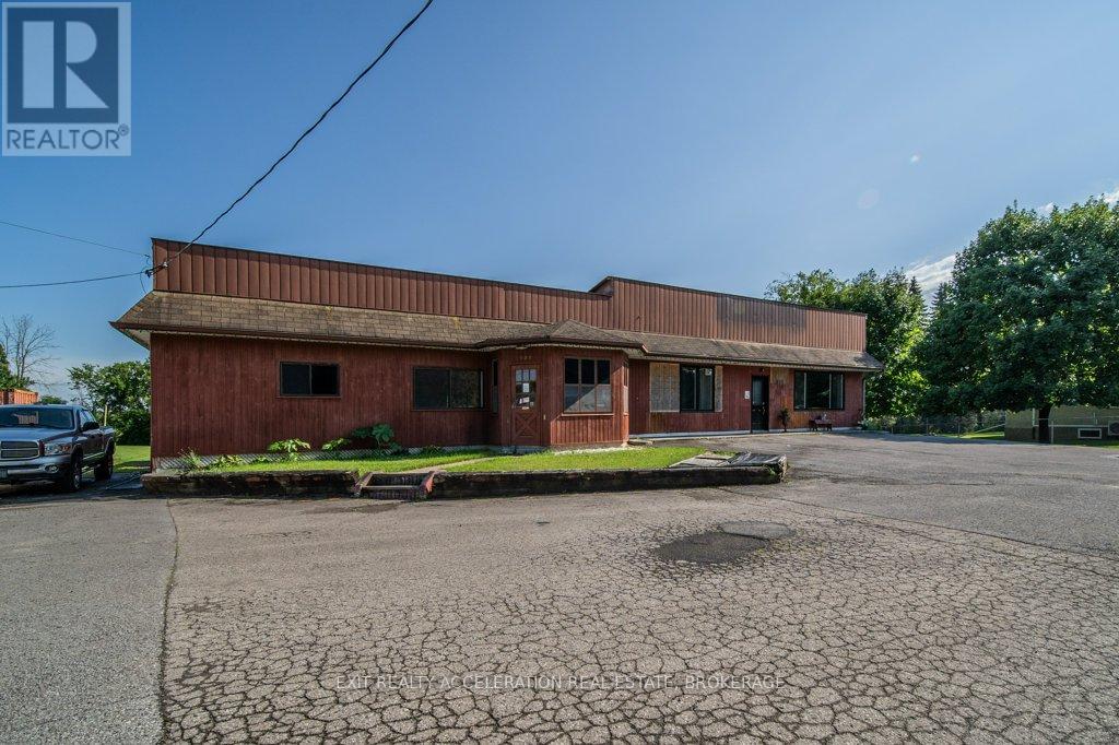 108 DUNDAS STREET - Photo 3
