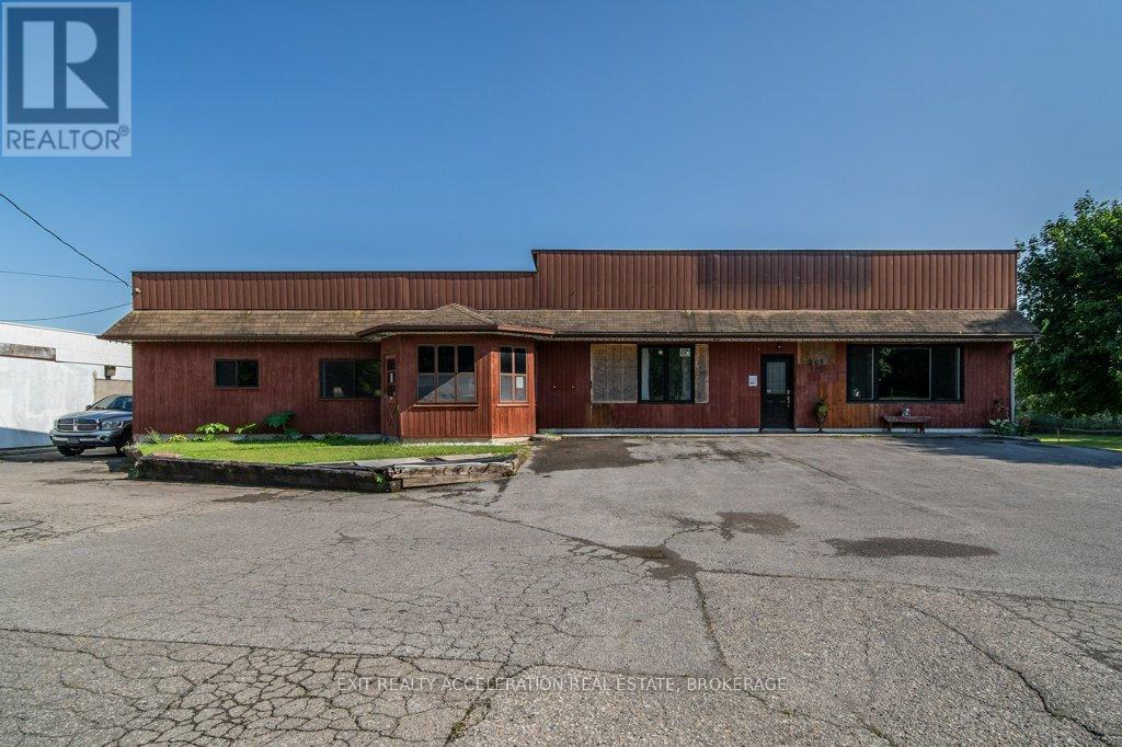 108 DUNDAS STREET - Photo 2