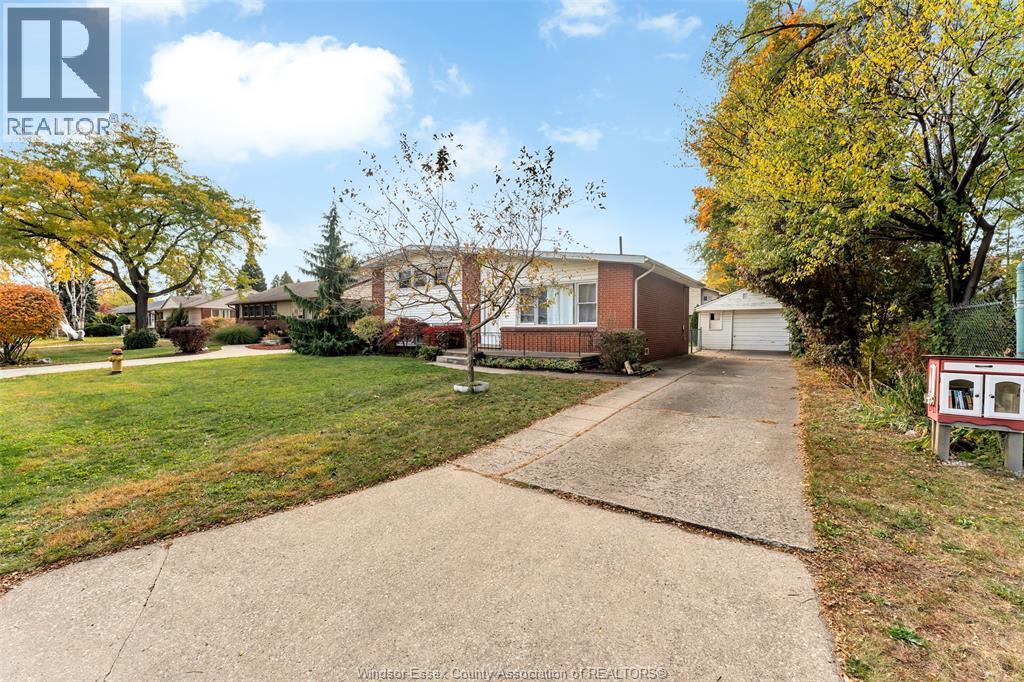 3145 MARK AVENUE, WINDSOR, ON N9E 2W9 - Image 3879657413.jpeg?d=l