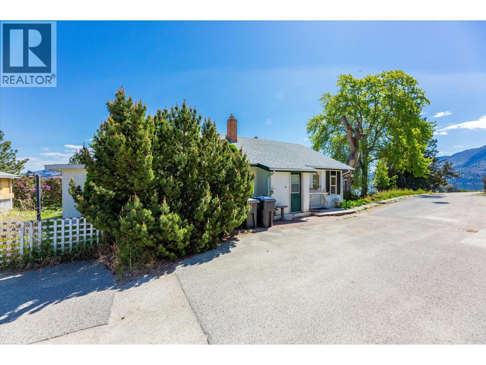 6488 Renfrew Road