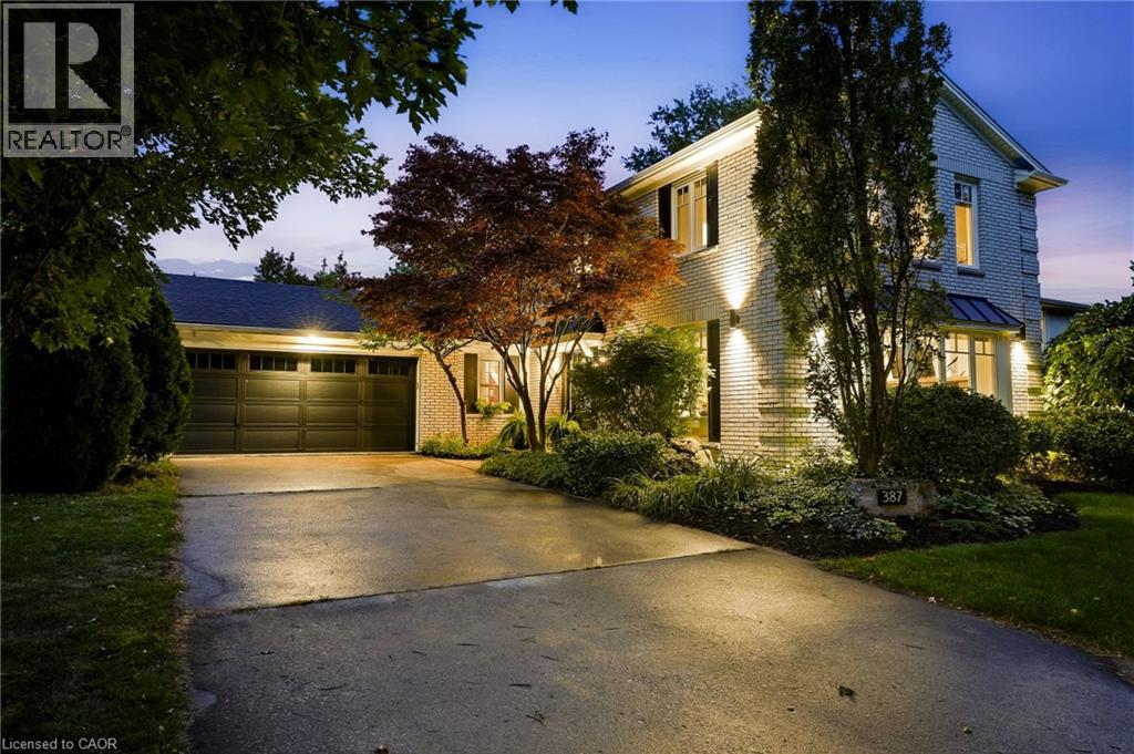 387 VALANNA Crescent