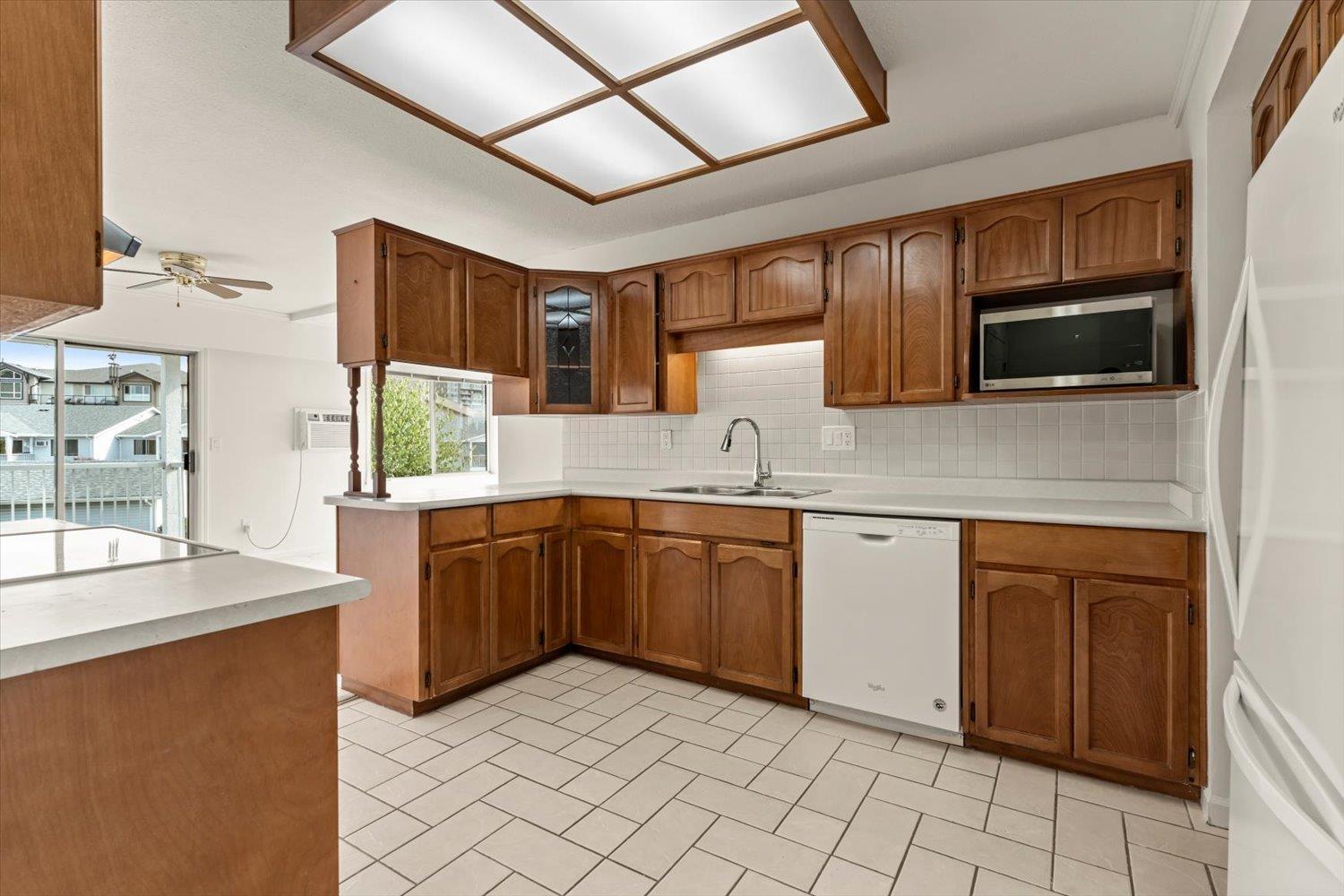 232 32691 GARIBALDI DRIVE