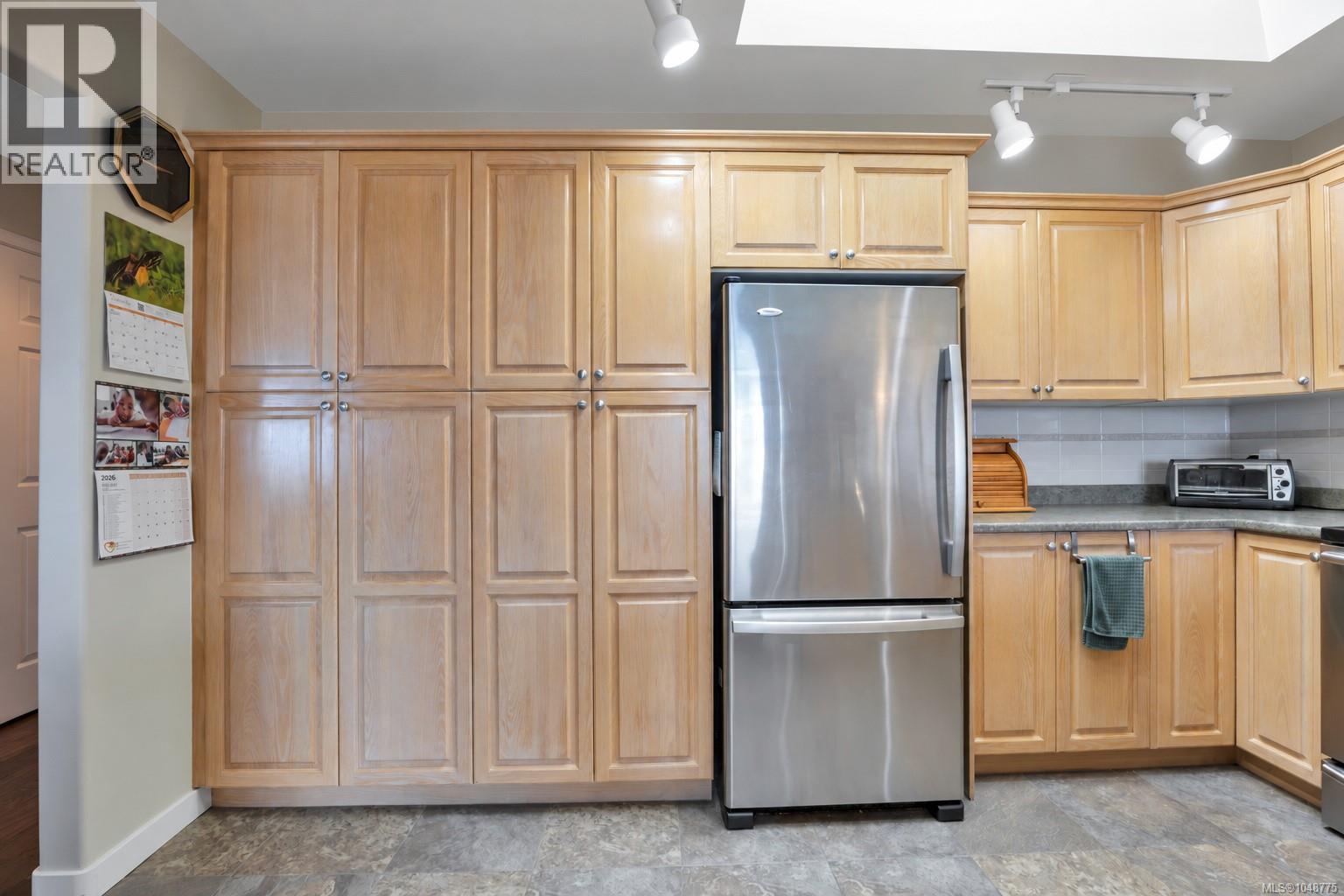 13 4991 Bella Vista Cres
