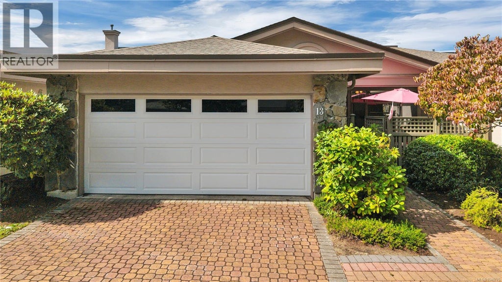 13 4991 BELLA VISTA CRES