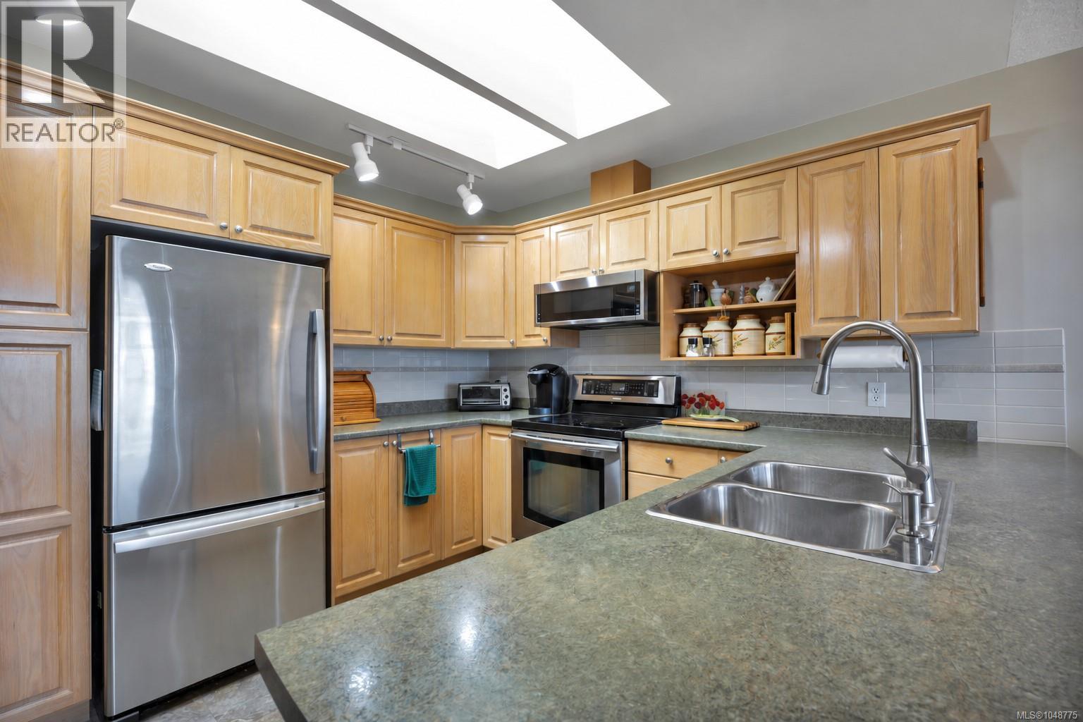 13 4991 Bella Vista Cres