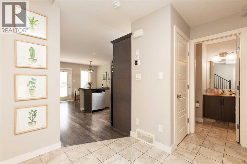 117 Northlander Bend W