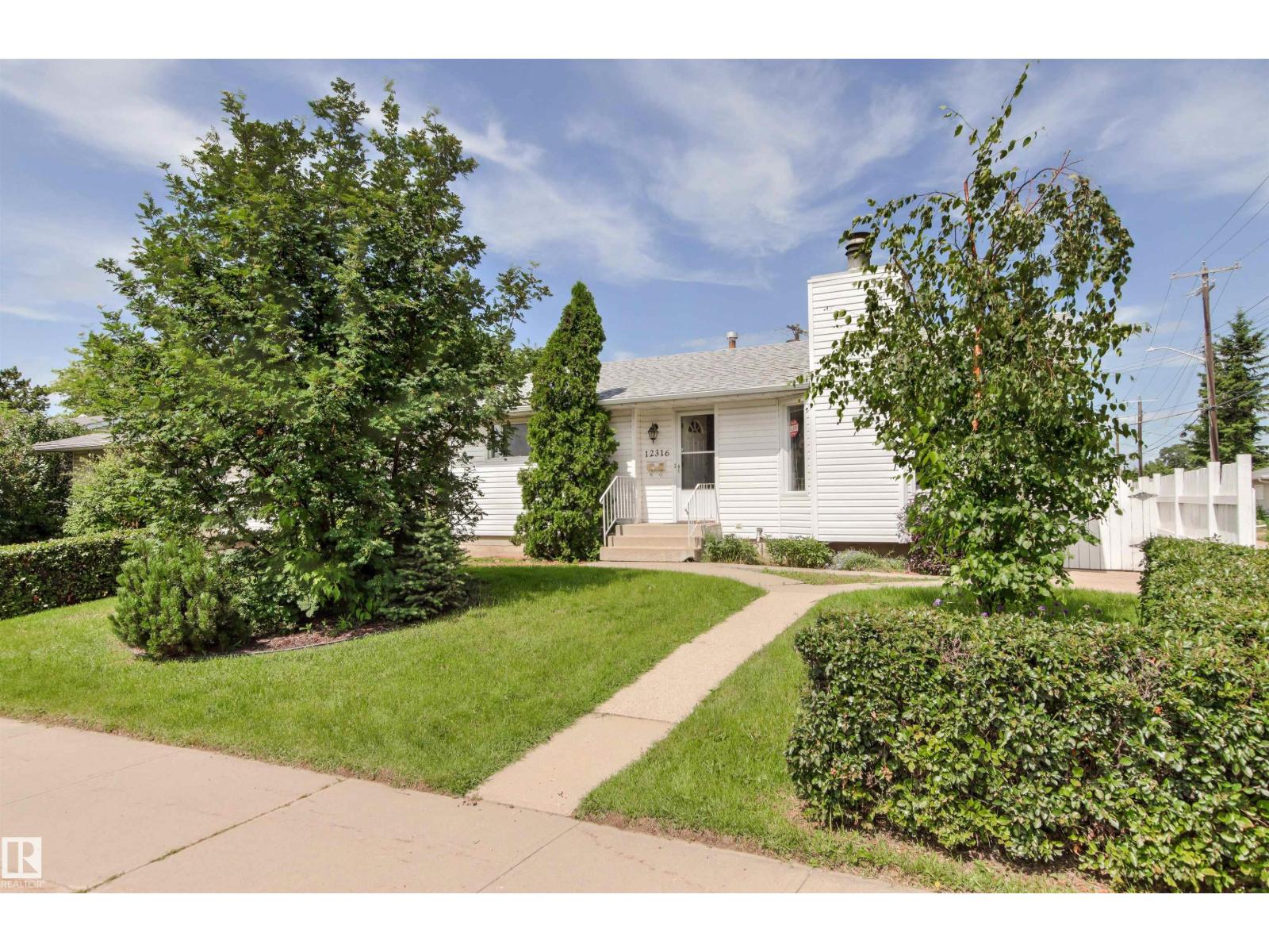 12316 135 AV NW