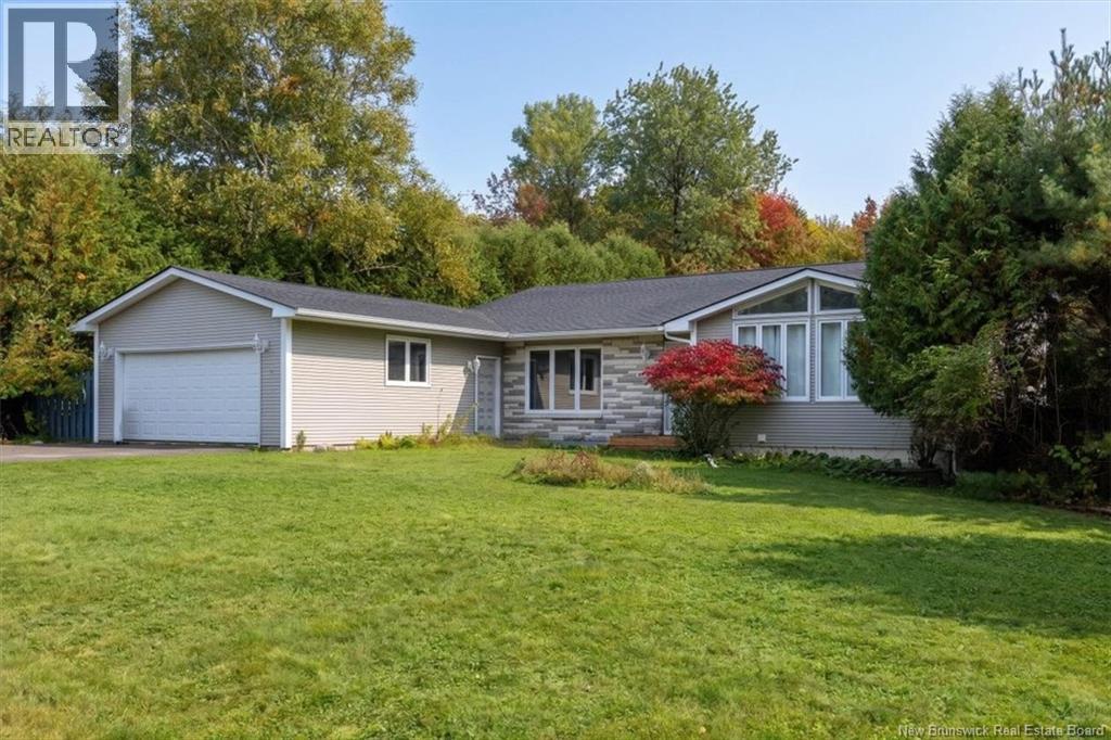 4 Hughes Crescent - Photo 2