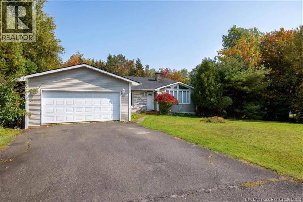 4 Hughes Crescent - Photo 3