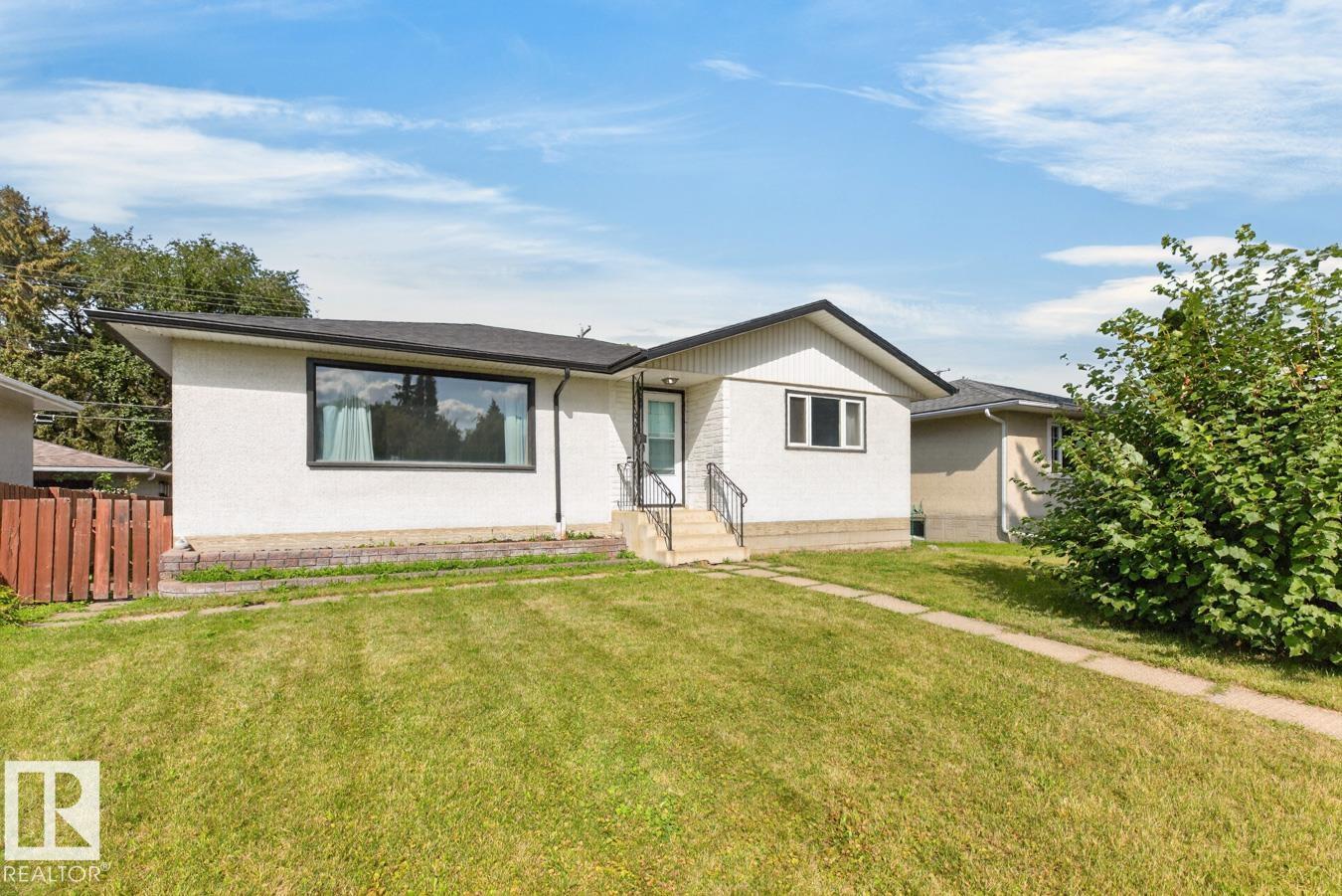 7304 98A AV NW