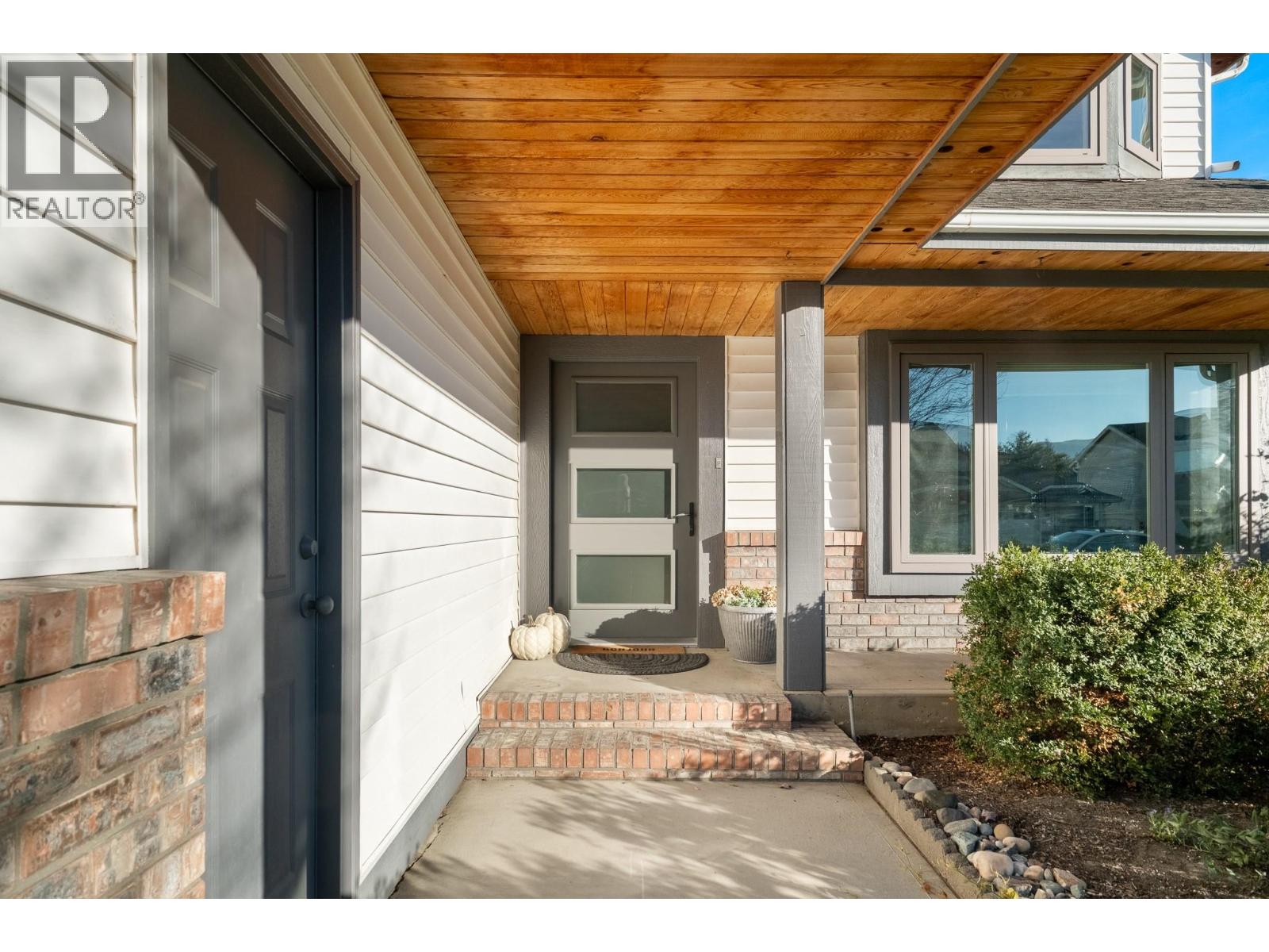 1042 Wintergreen Drive