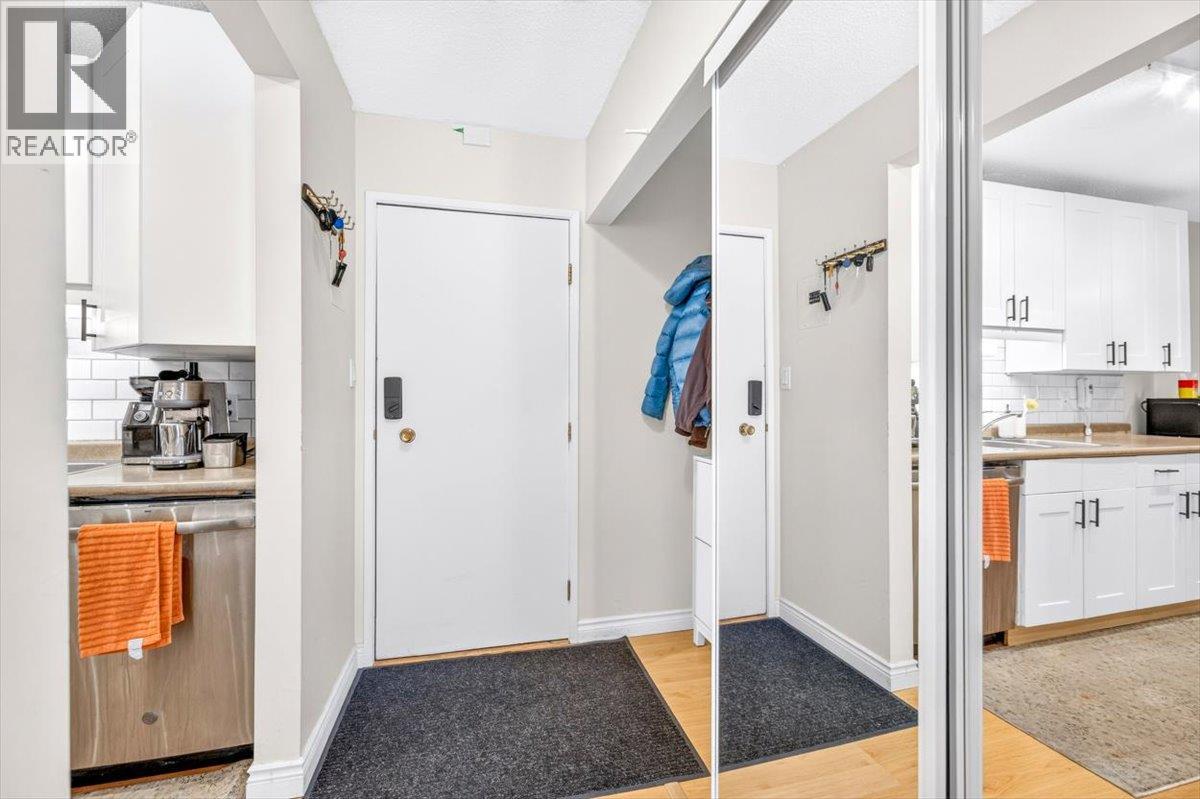 30 RIDGEMONT Avenue Unit# 204