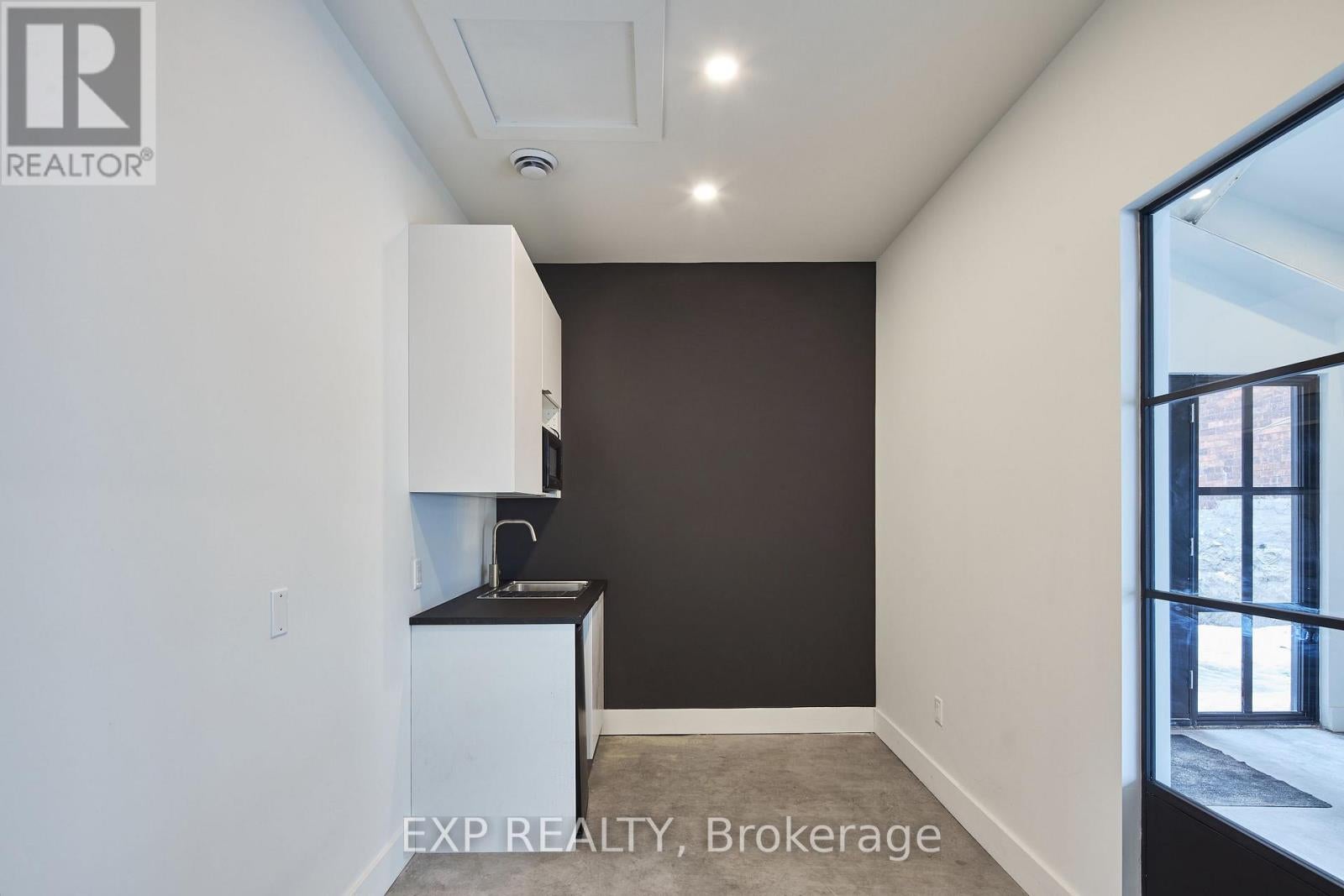 329 CATHERINE STREET